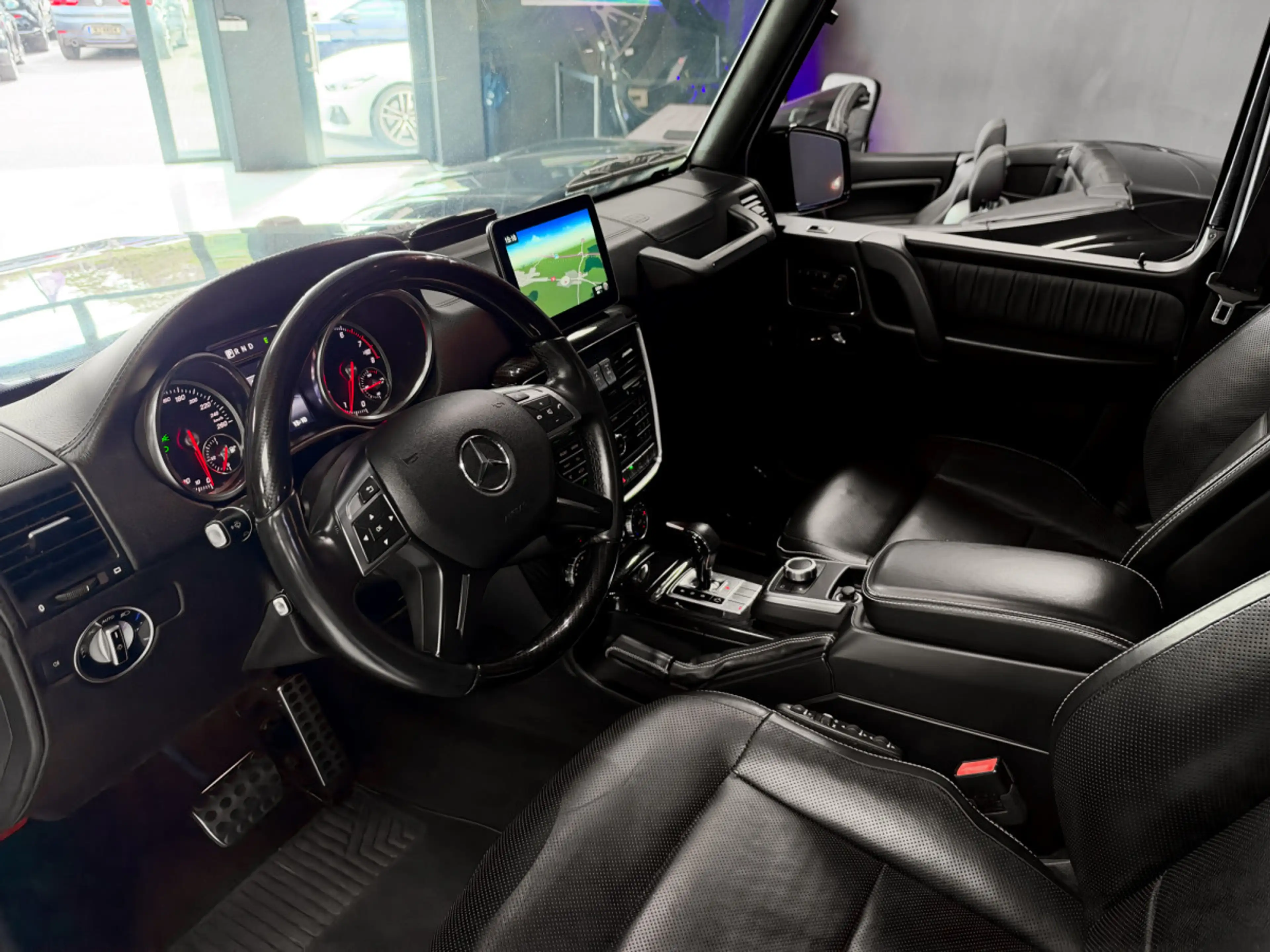 Mercedes-Benz G 500 V8 AMG - Full service — photo 11