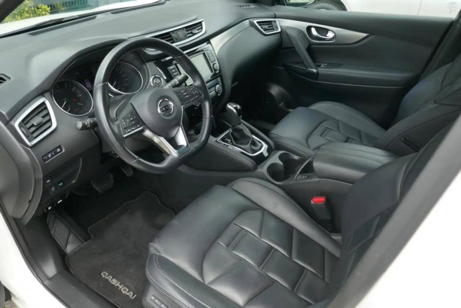Nissan Qashqai 1.3 DIG-T DCT TEKNA+ Panodach/Navi/360° Alb - 2