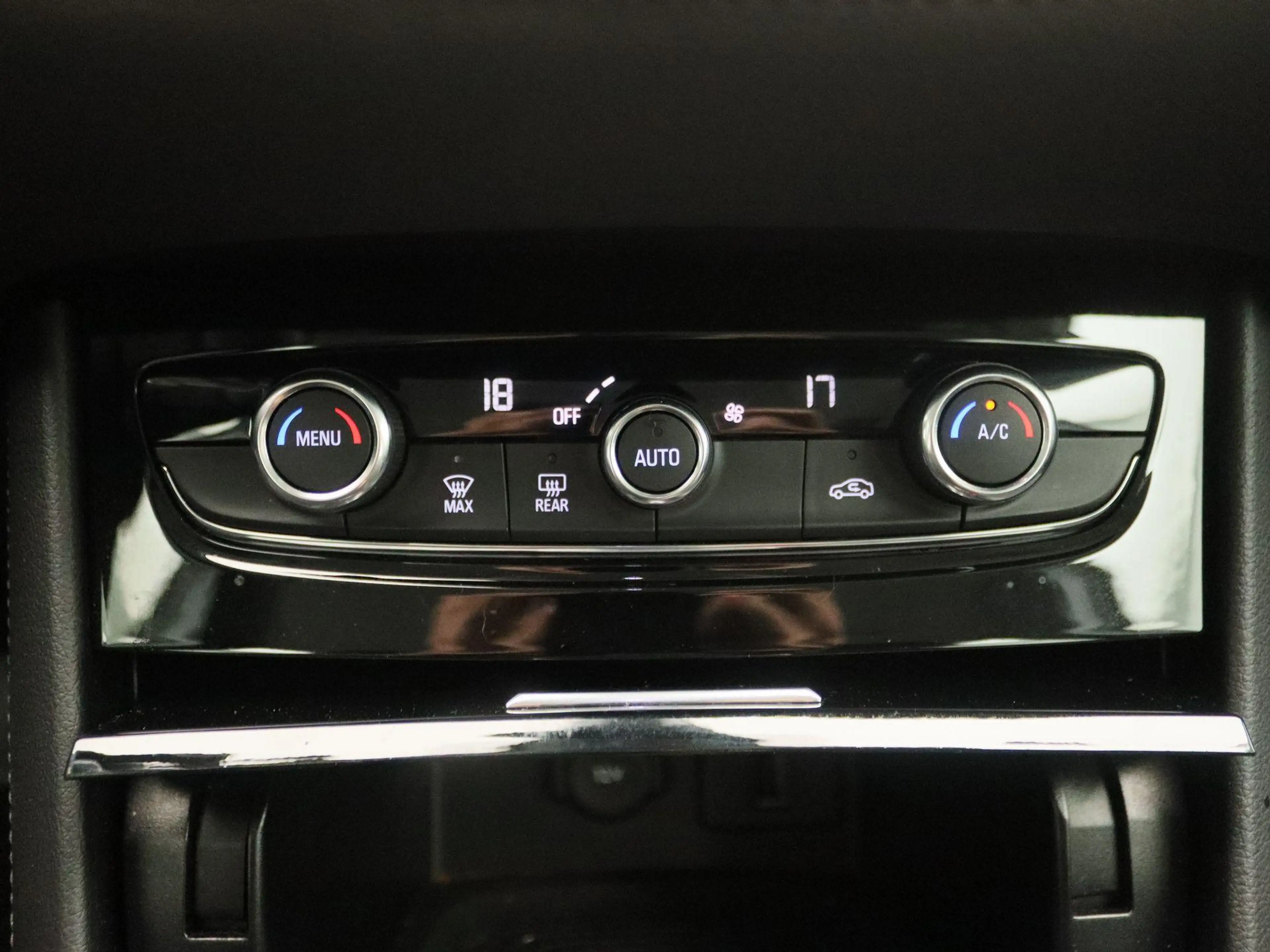 Opel Grandland X 1.6 Turbo Hybrid Business Elegance | Trekhaak | Ca — photo 10