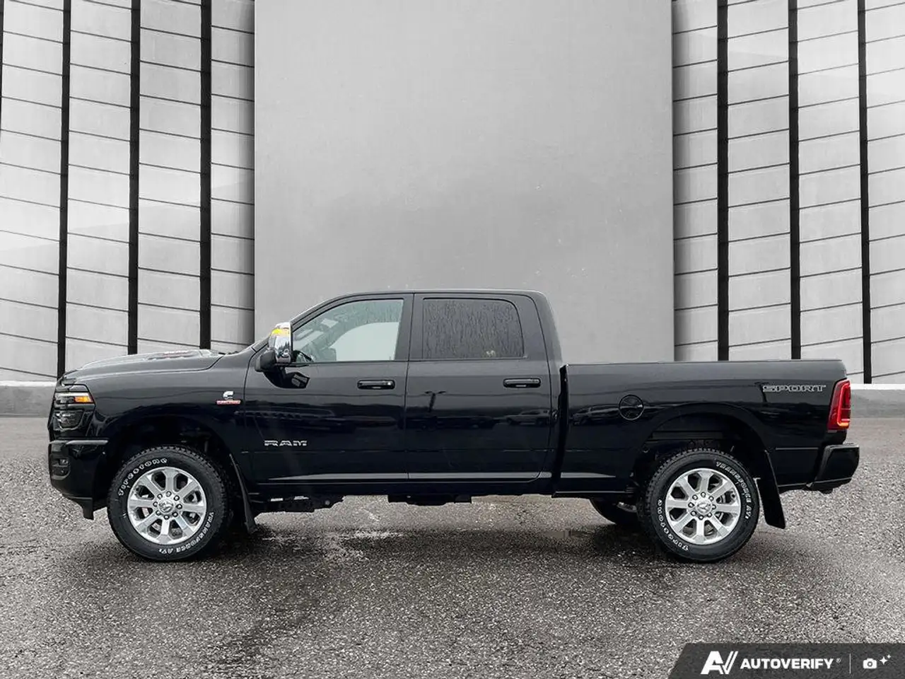 RAM 3500 снимка RAM 3500