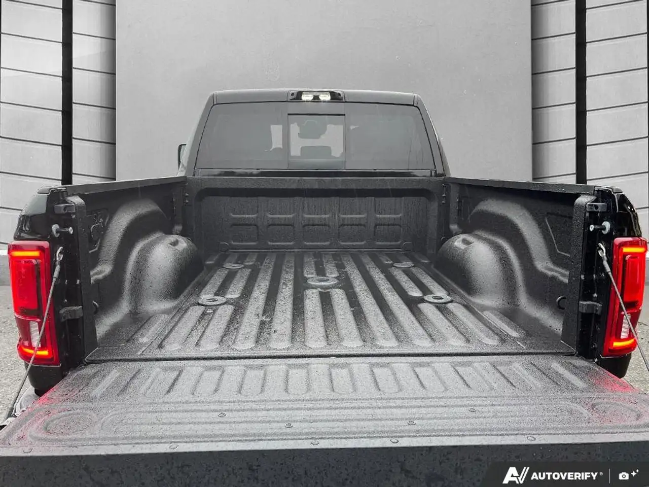RAM 3500 снимка RAM 3500