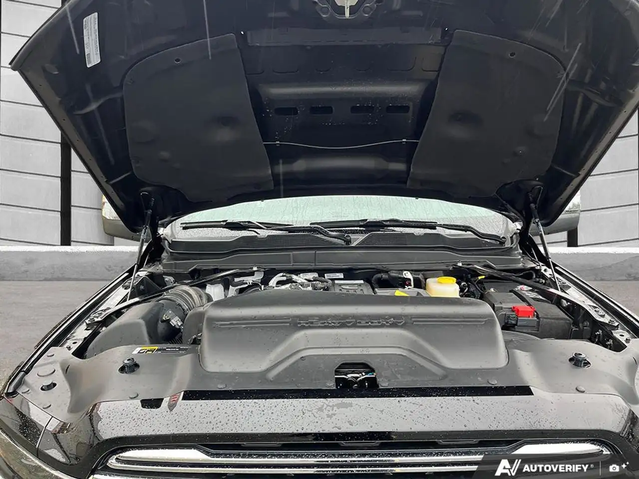 RAM 3500 снимка RAM 3500