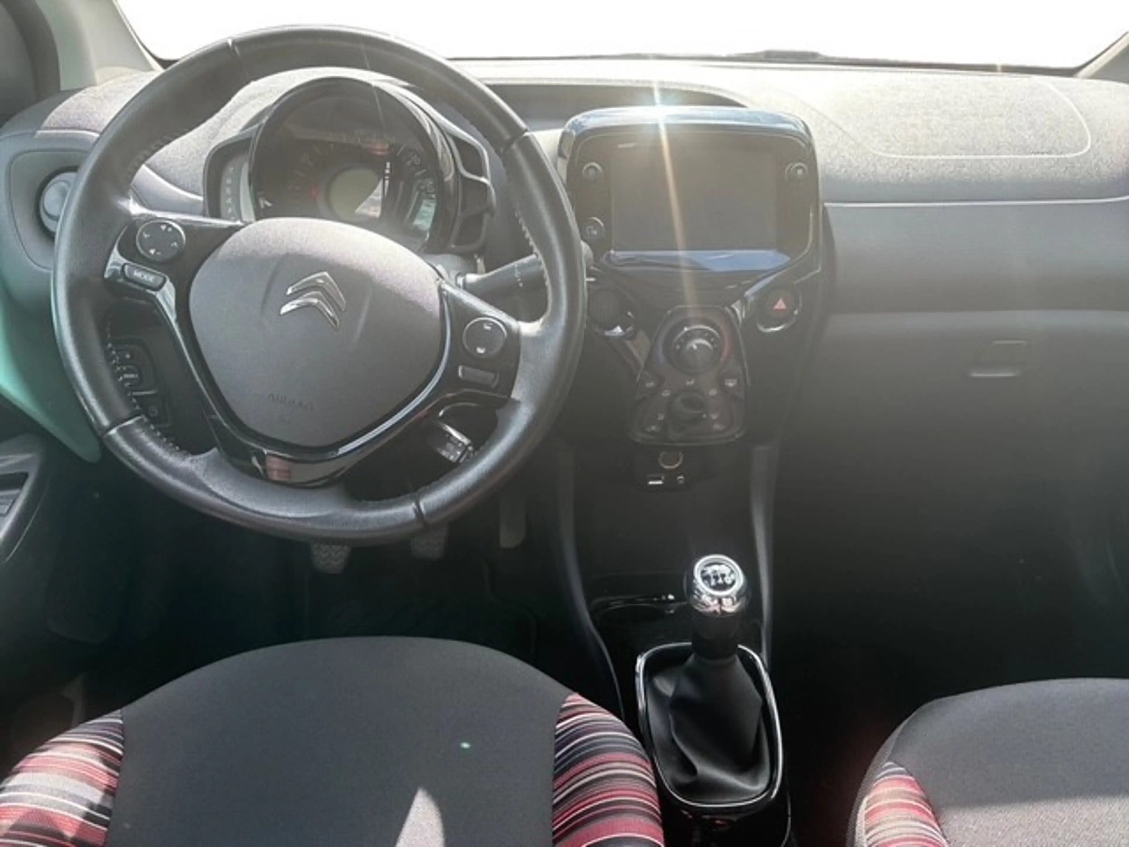 Citroen C1 1.0i Vti Shine — photo 7