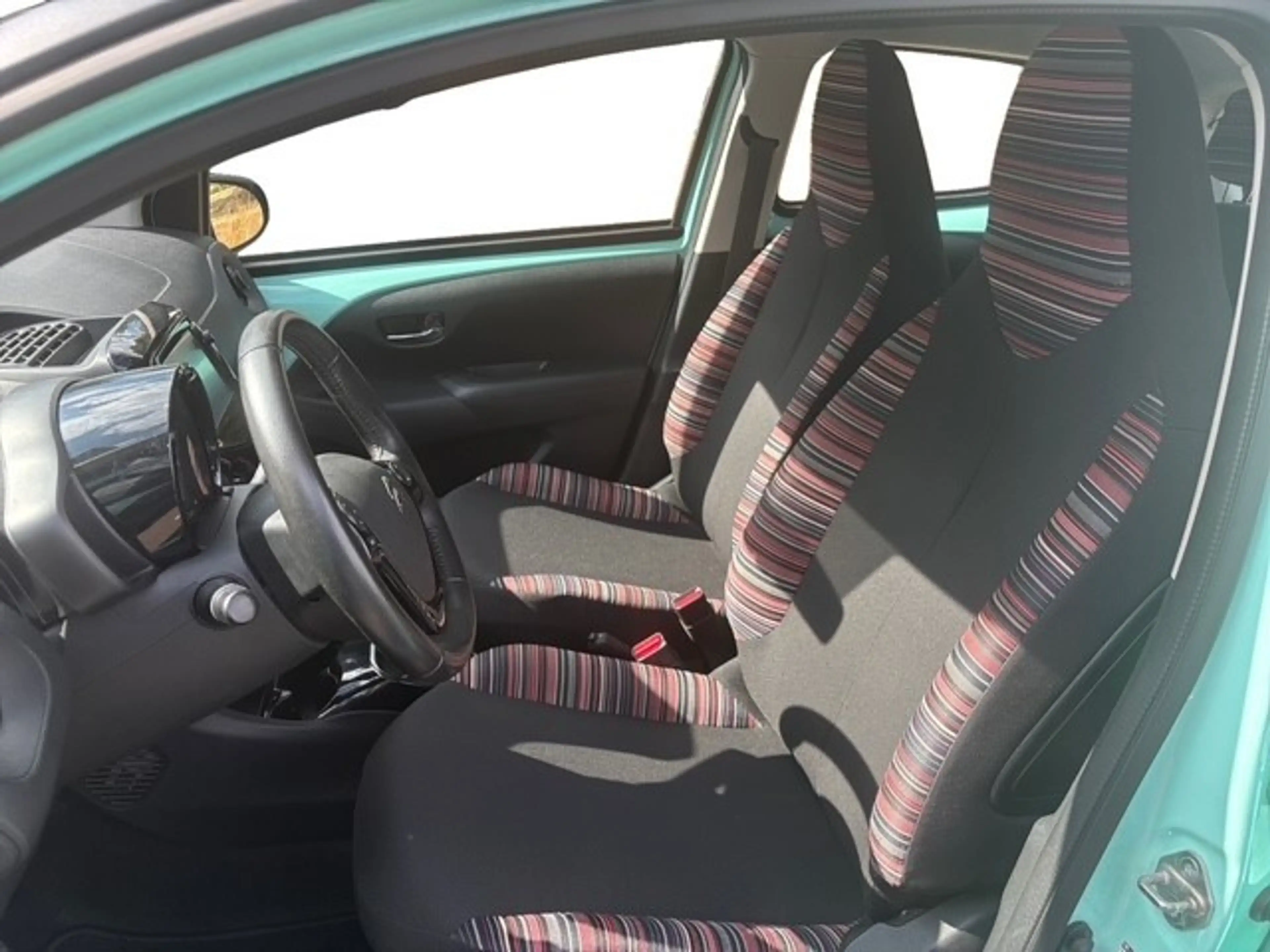 Citroen C1 1.0i Vti Shine — photo 8