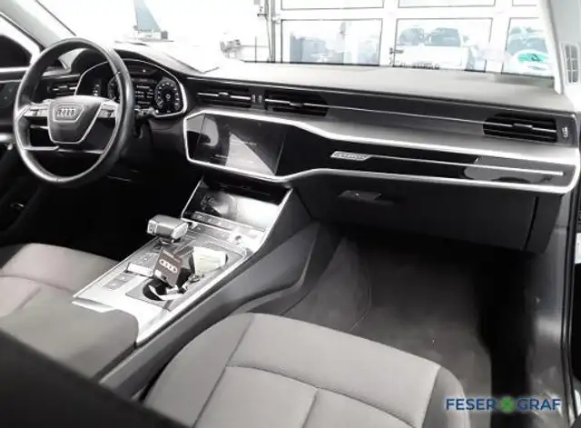 Audi A6 view 7