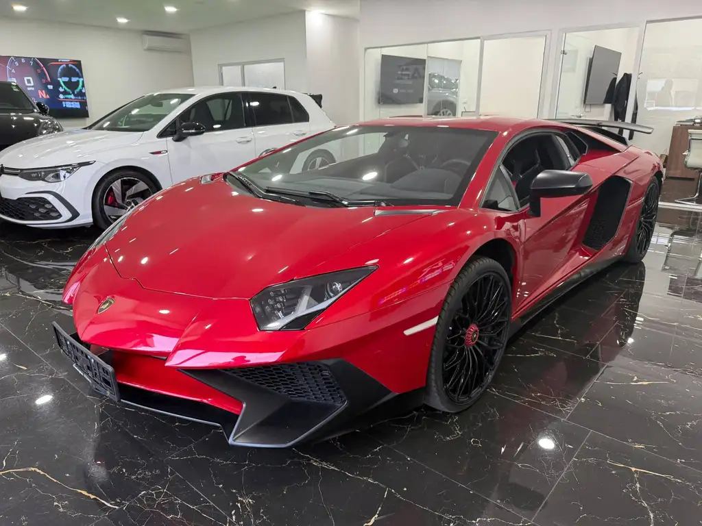 Lamborghini Aventador