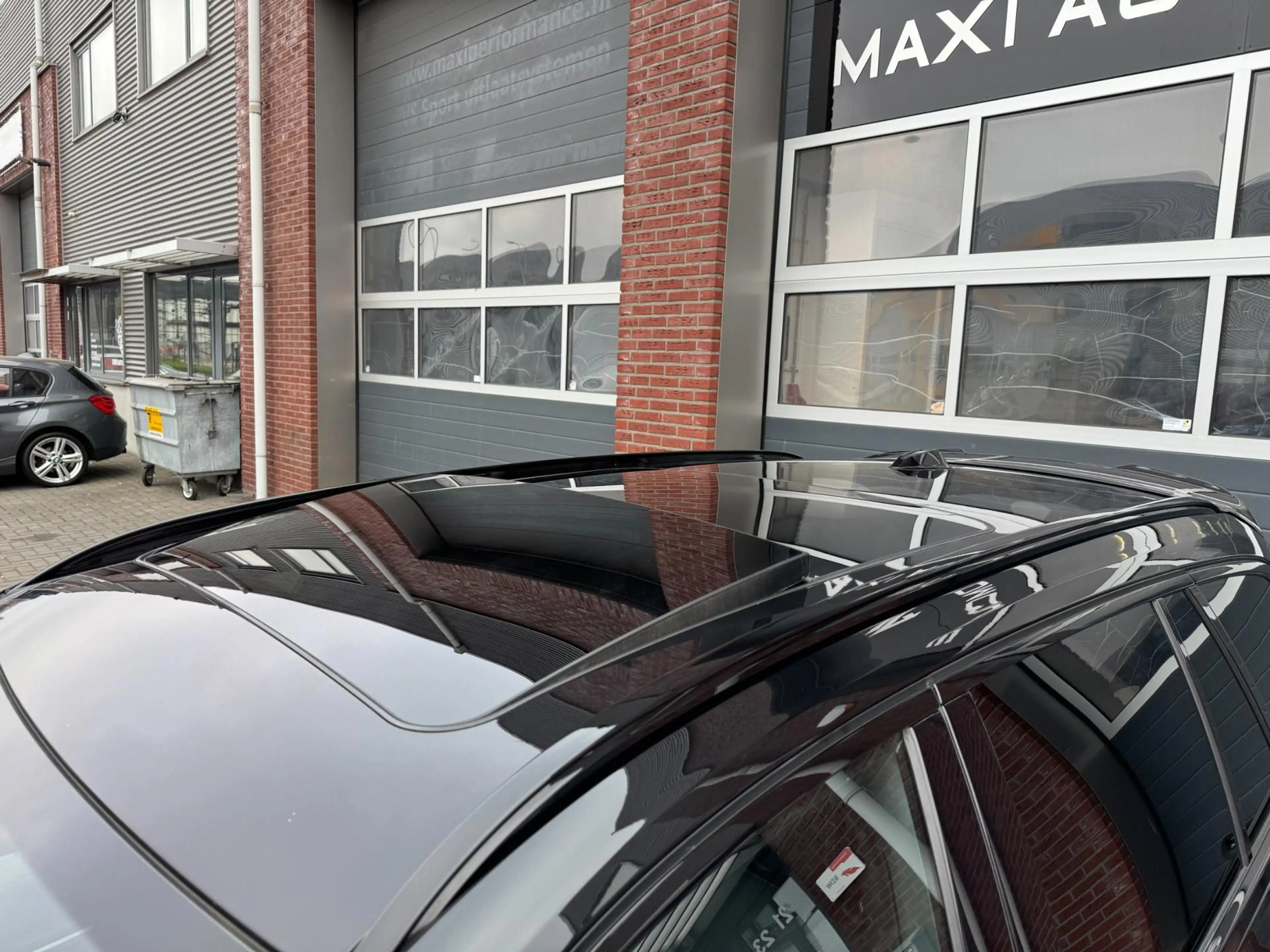 BMW 340 M340i LCI xDrive ACC Pano Leder Camera Trekhaak H/ — photo 12