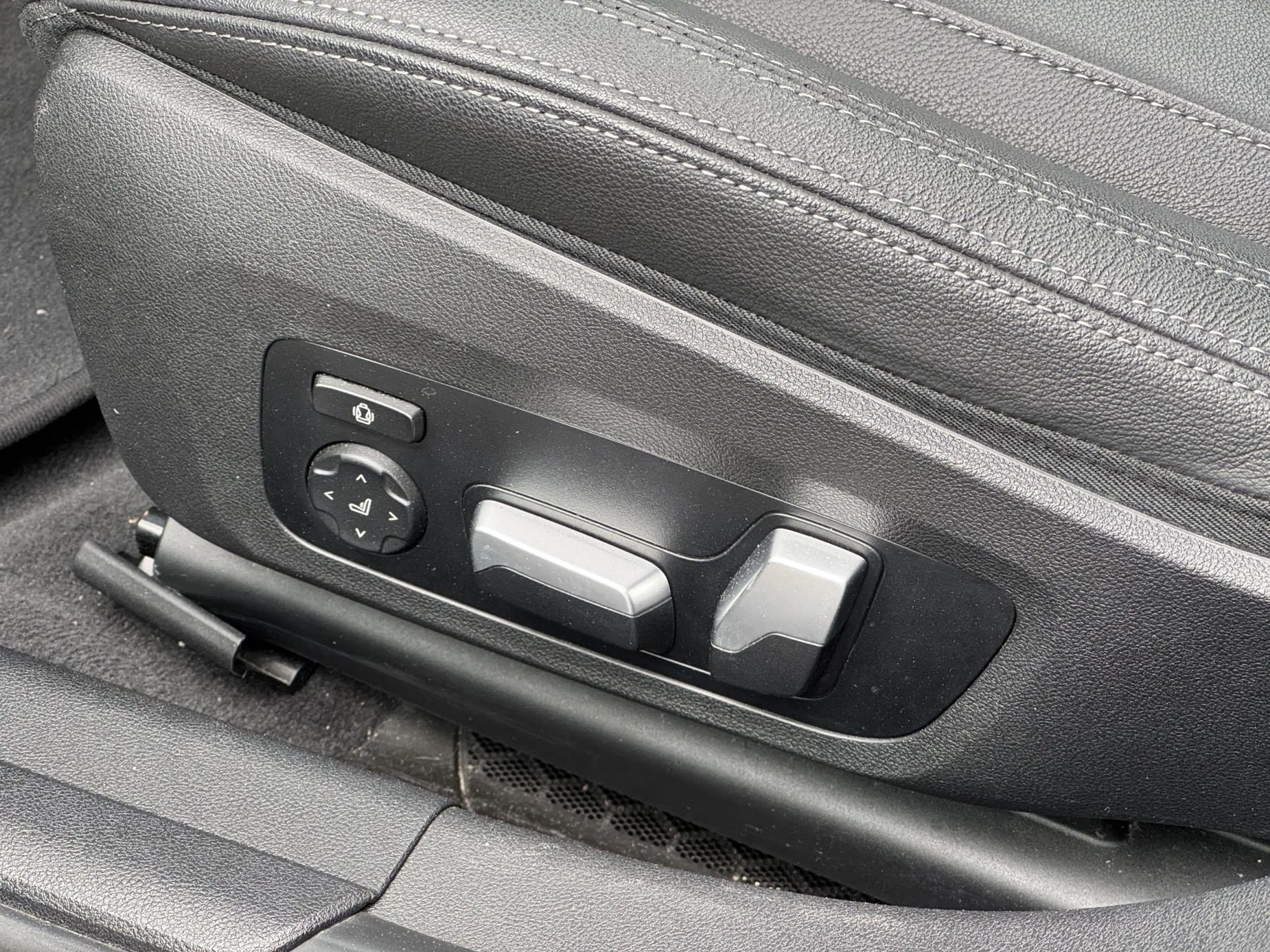 BMW 340 M340i LCI xDrive ACC Pano Leder Camera Trekhaak H/ — photo 22