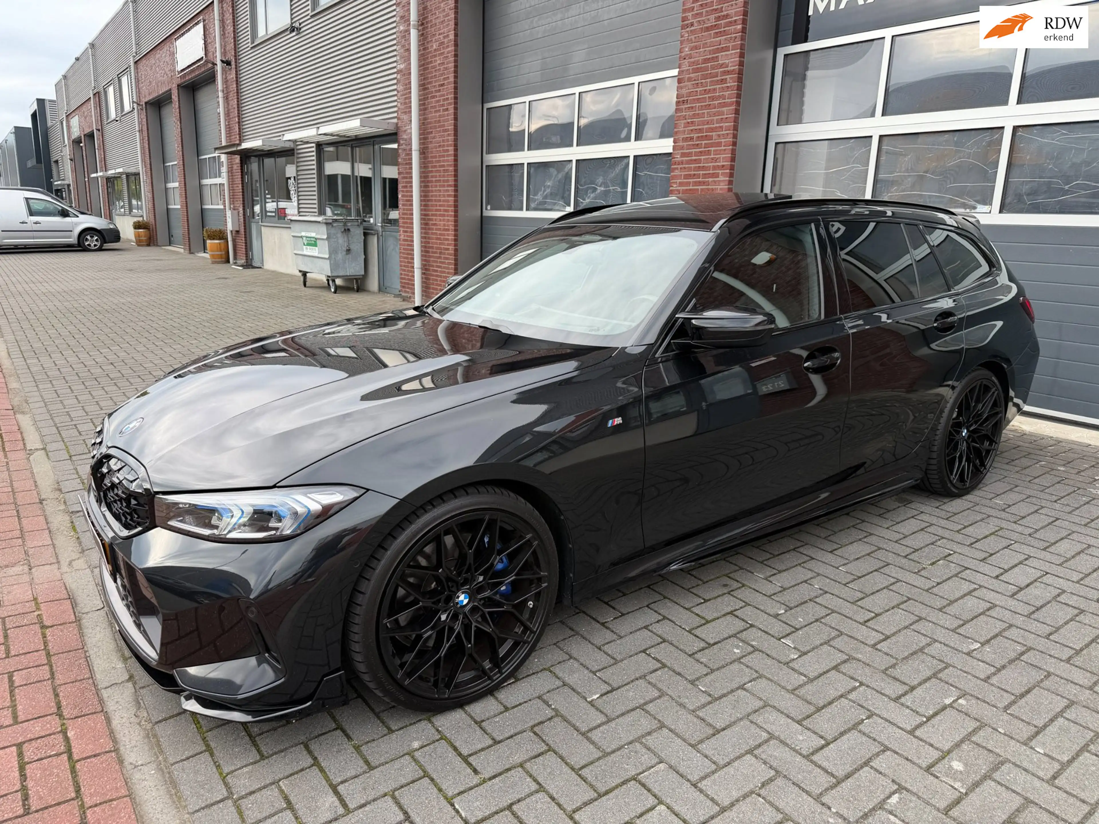 BMW 340 M340i LCI xDrive ACC Pano Leder Camera Trekhaak H/