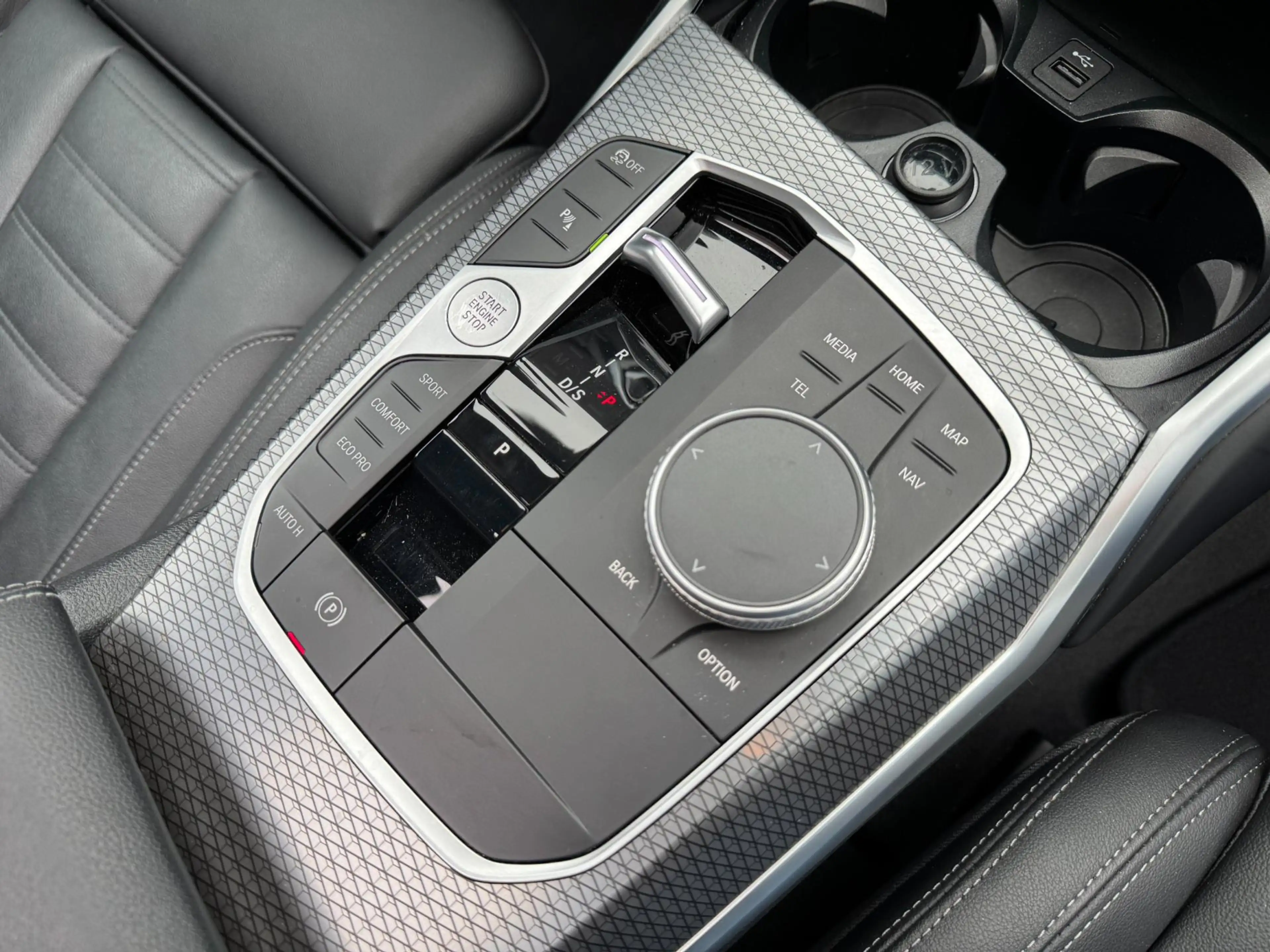 BMW 340 M340i LCI xDrive ACC Pano Leder Camera Trekhaak H/ — photo 44