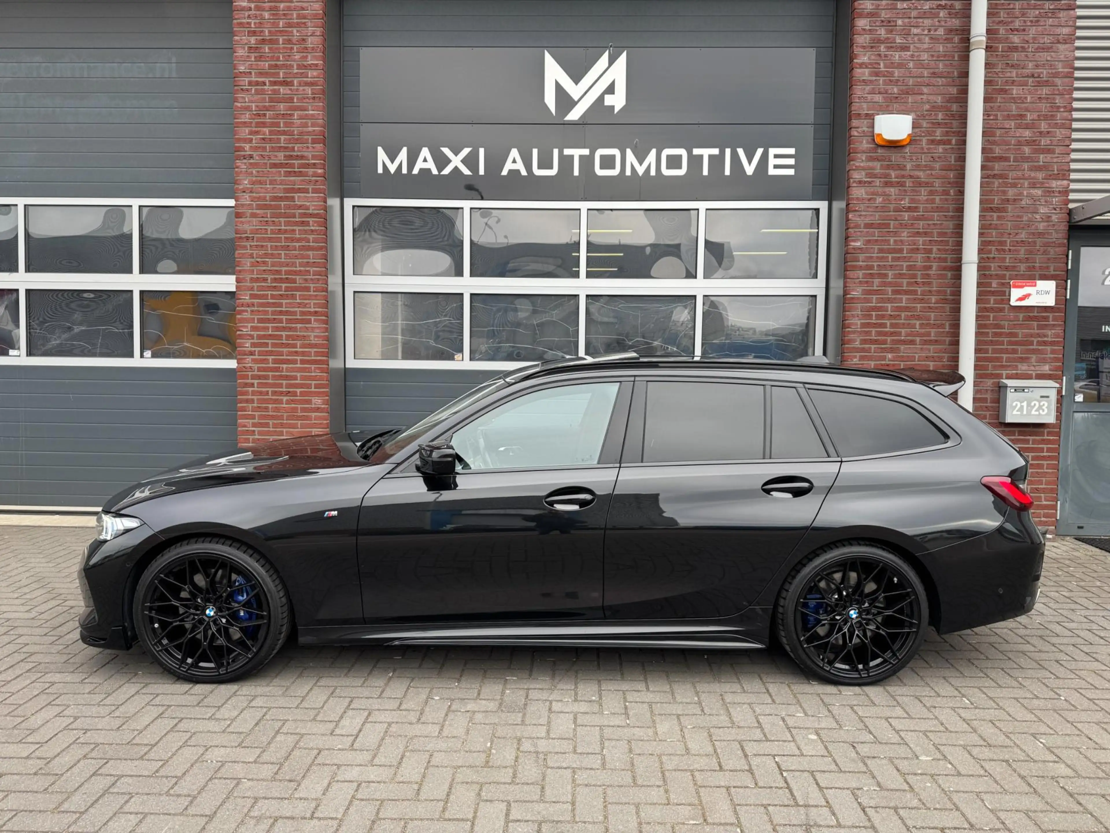 BMW 340 M340i LCI xDrive ACC Pano Leder Camera Trekhaak H/ — photo 4