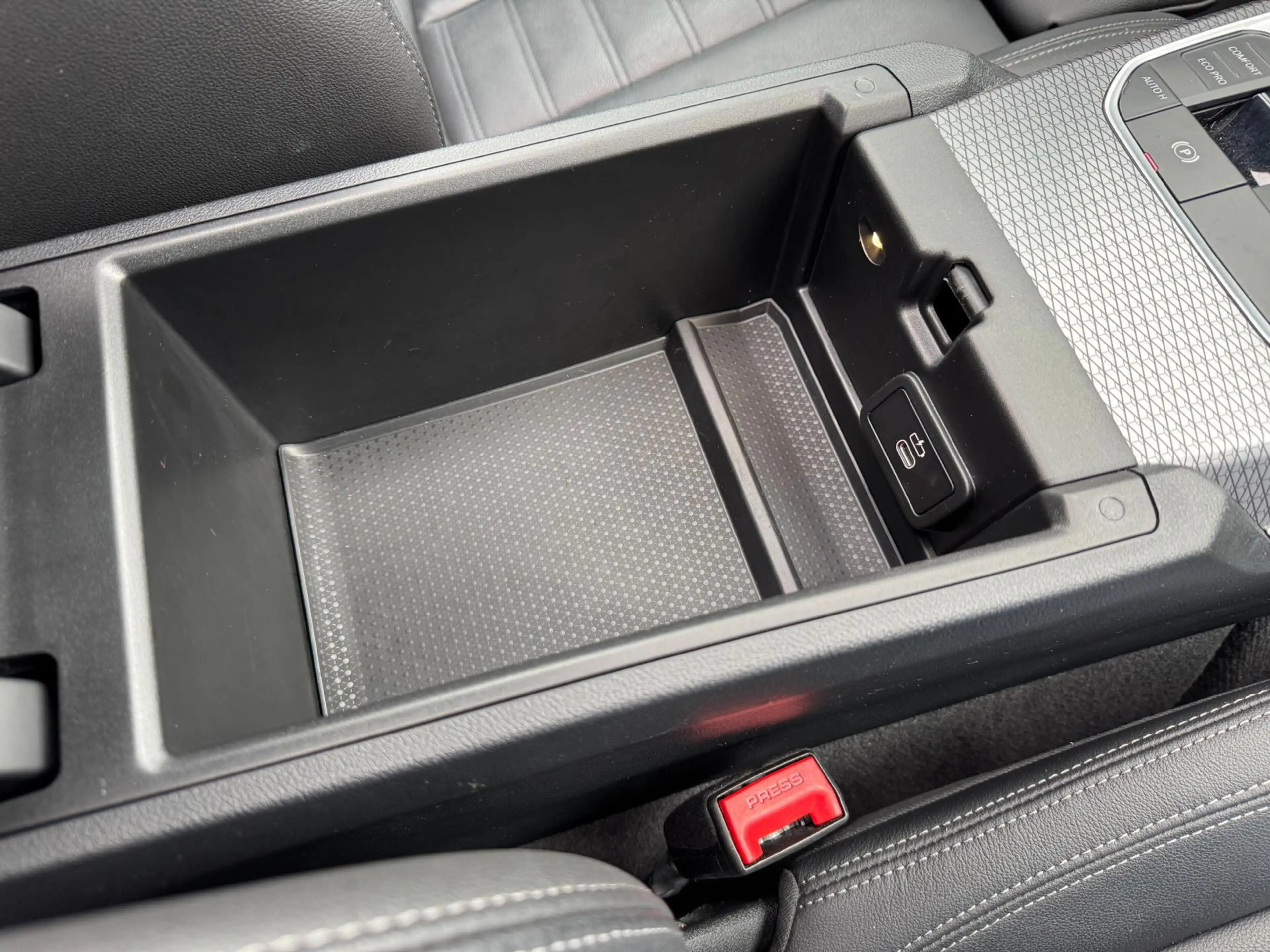 BMW 340 M340i LCI xDrive ACC Pano Leder Camera Trekhaak H/ — photo 46
