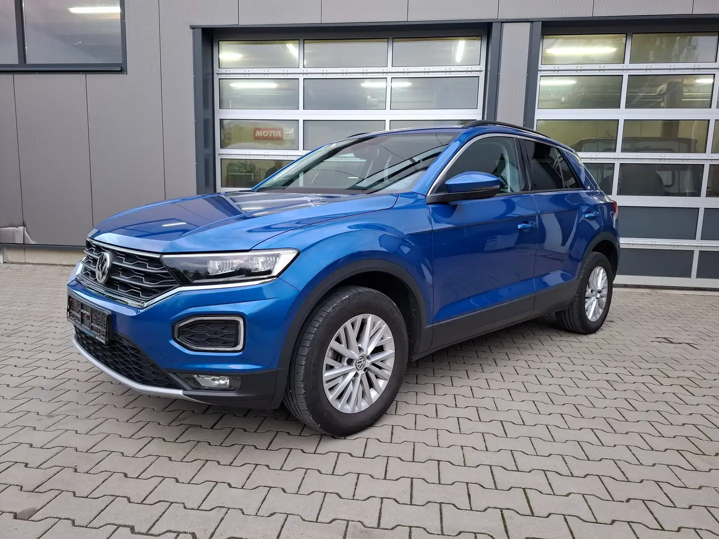 Volkswagen T-Roc 1.5 TSI CL DSG ALU Blau - 1