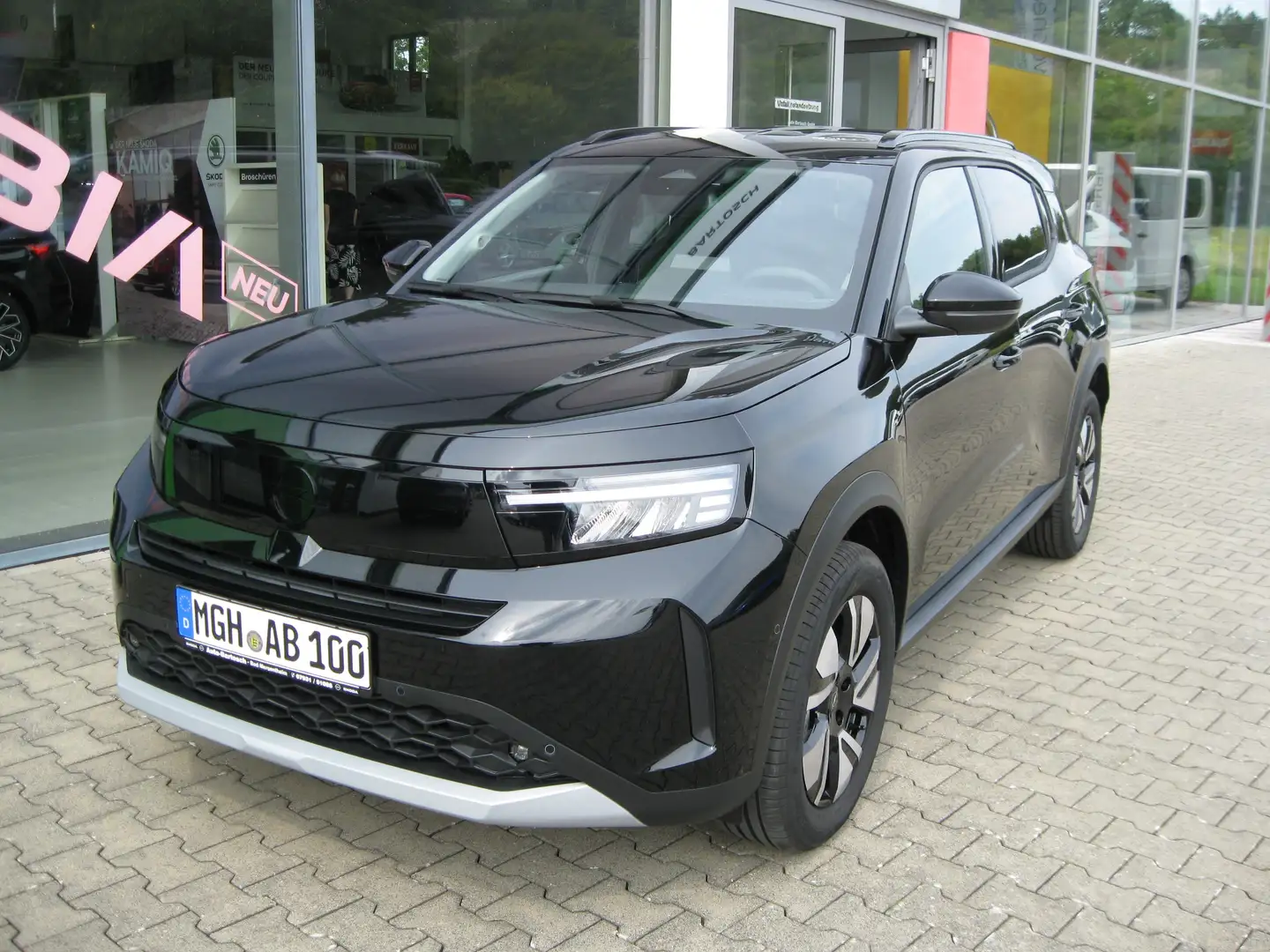 Opel Frontera Frontera 1.2 DI Hybrid 48V eDCT GS Schwarz - 1