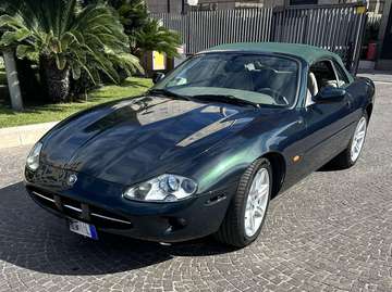 XK 8 2000 Convertible 4.0