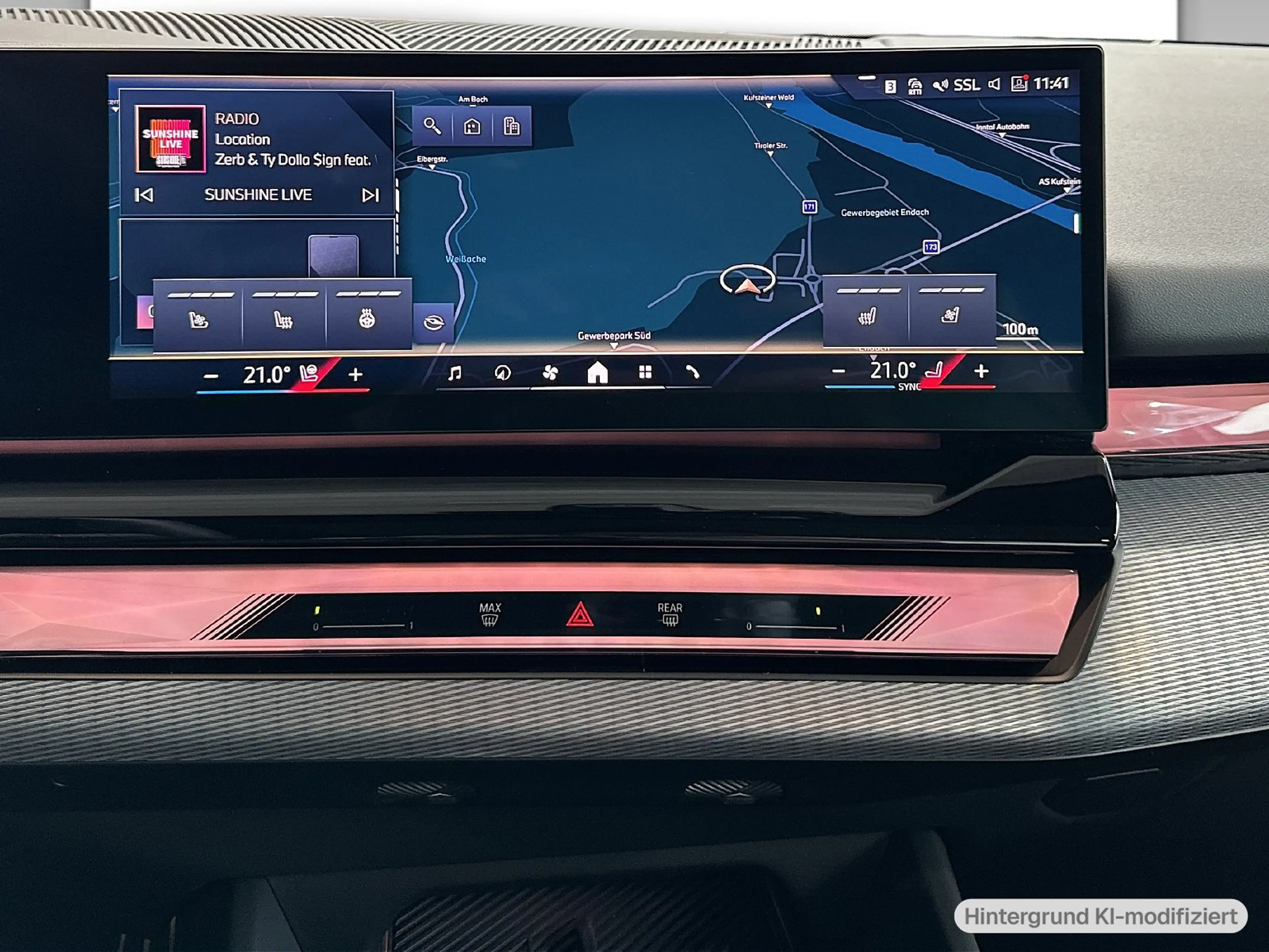 BMW 550 e xDrive Touring — photo 8