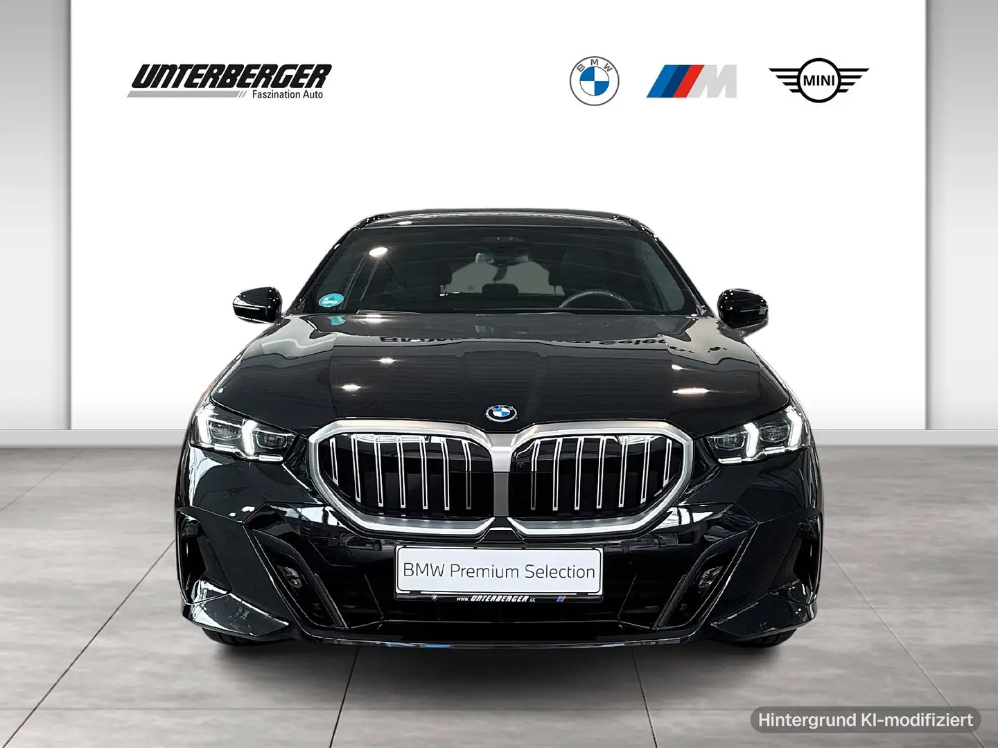 BMW 550 e xDrive Touring Schwarz - 2