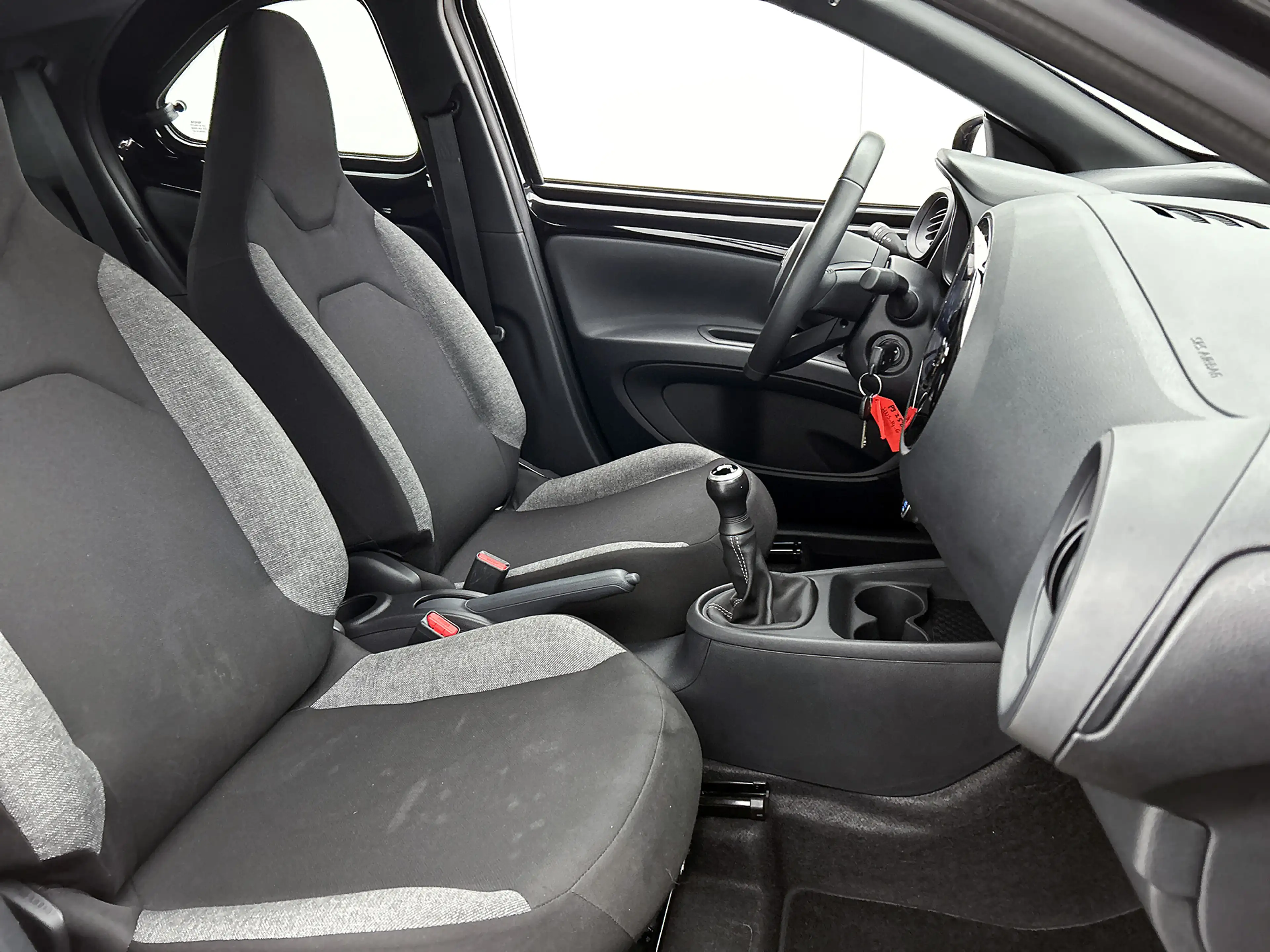 Toyota Aygo X 1.0 VVT-i MT Play | BTW voertuig | Apple CarPlay/A — photo 28