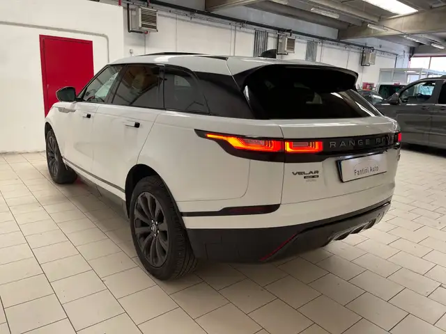 Land Rover Range Rover Velar view 5