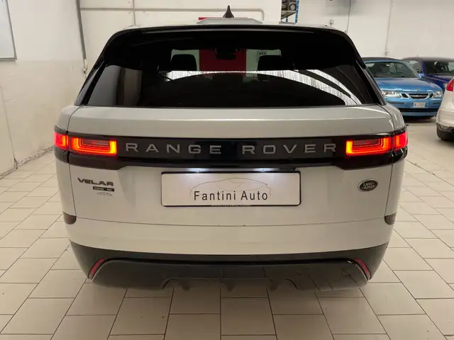 Land Rover Range Rover Velar view 4