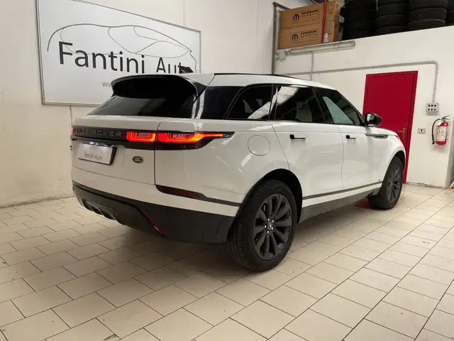 Land Rover Range Rover Velar view 3