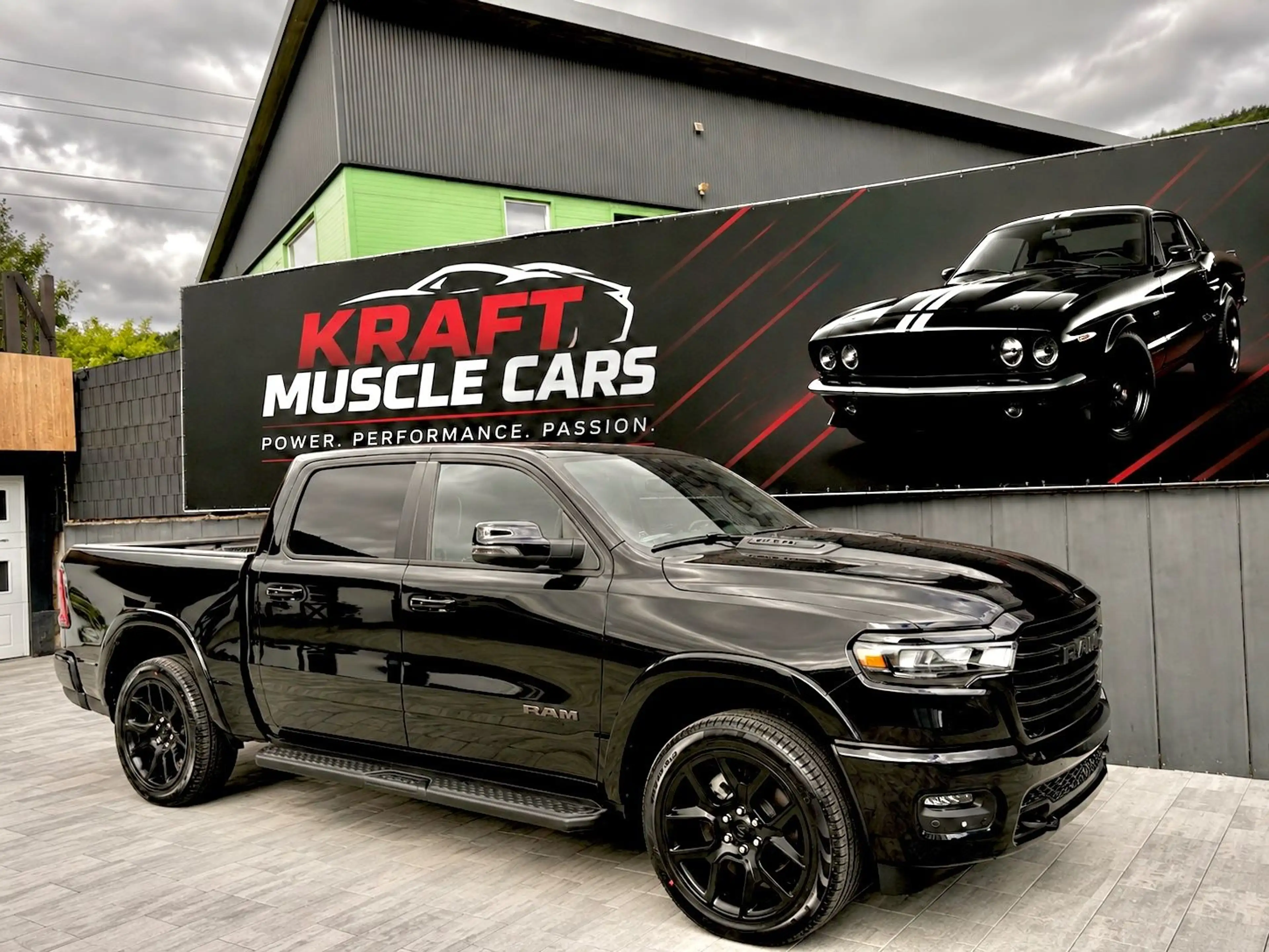 Dodge RAM 3.0 Hurrican Laramie Night-Harman+Panorama — photo 9
