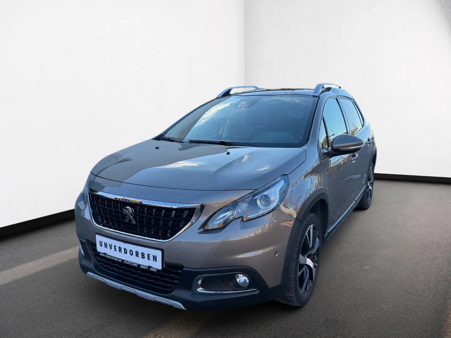 Peugeot 2008 *LED*NAVI*PANO*SH*TEL*AHK* Grijs - 1