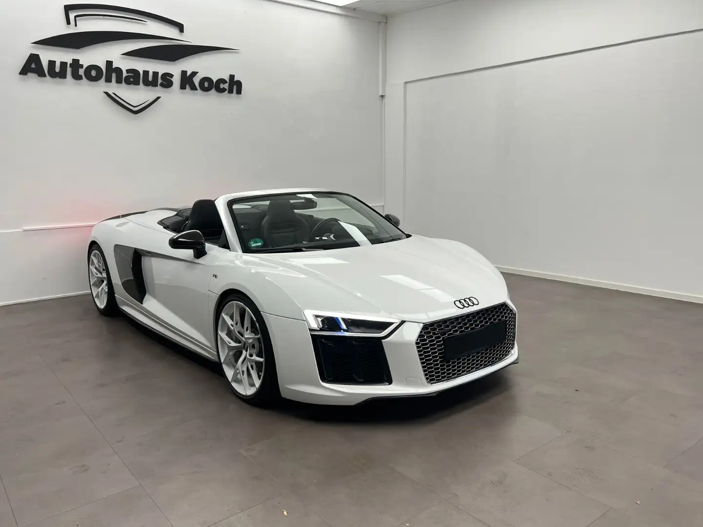 Audi R8 V10 PLUS SPYDER CARBON PAKET! SCHALENSITZE! White - 1