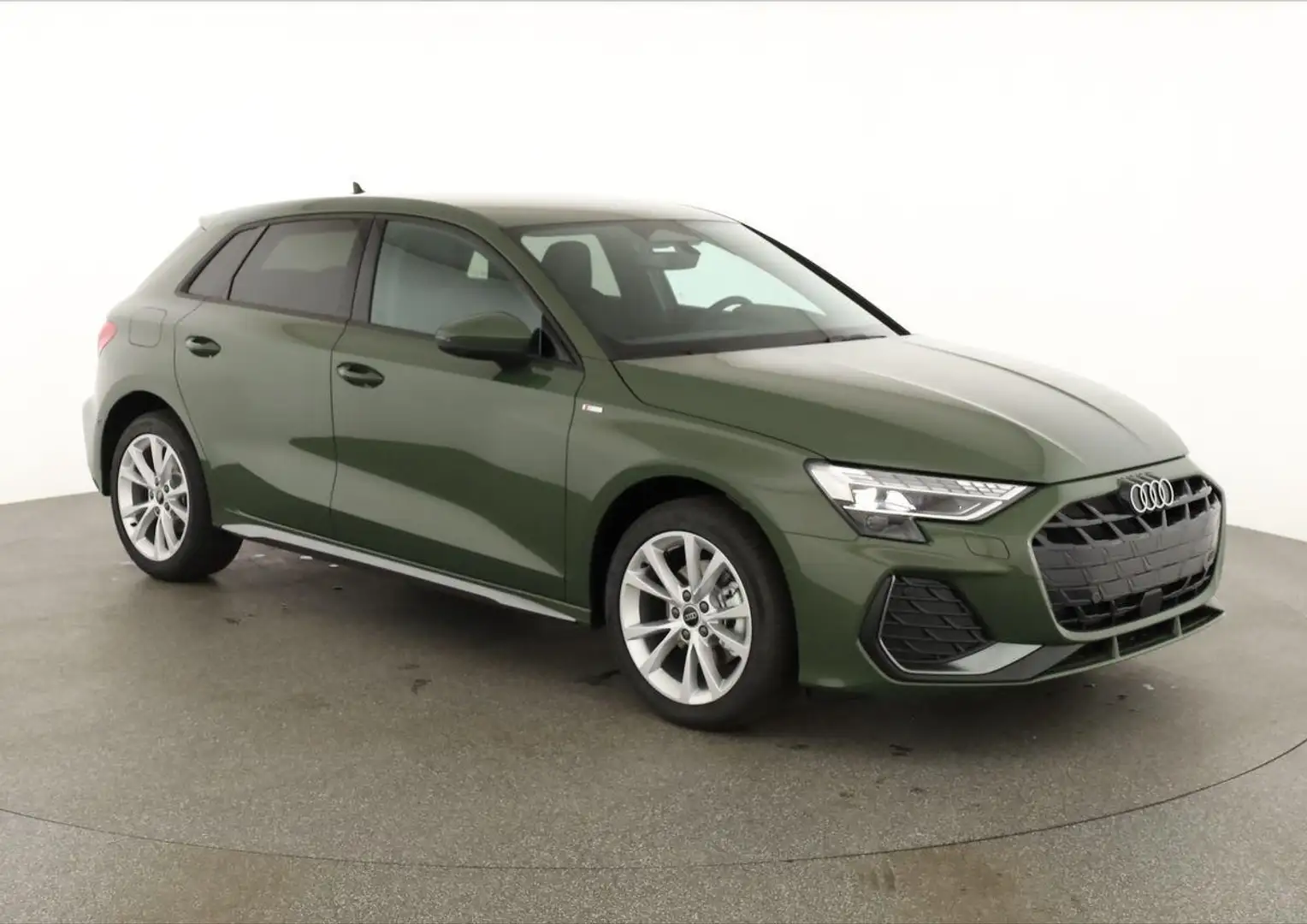 Audi A3 TFSI 110 kW S line 35 S-tronic S-LINE, AHK, Mat... Grün - 1