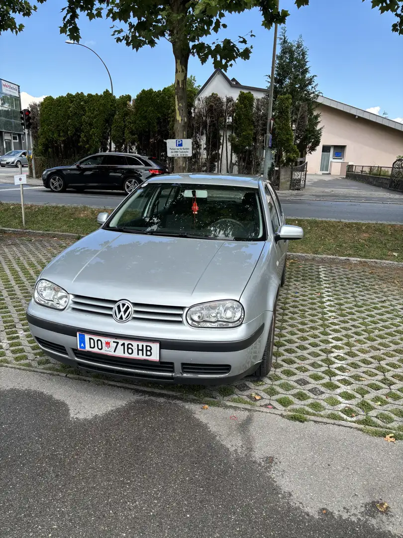 Volkswagen Golf GL - 1