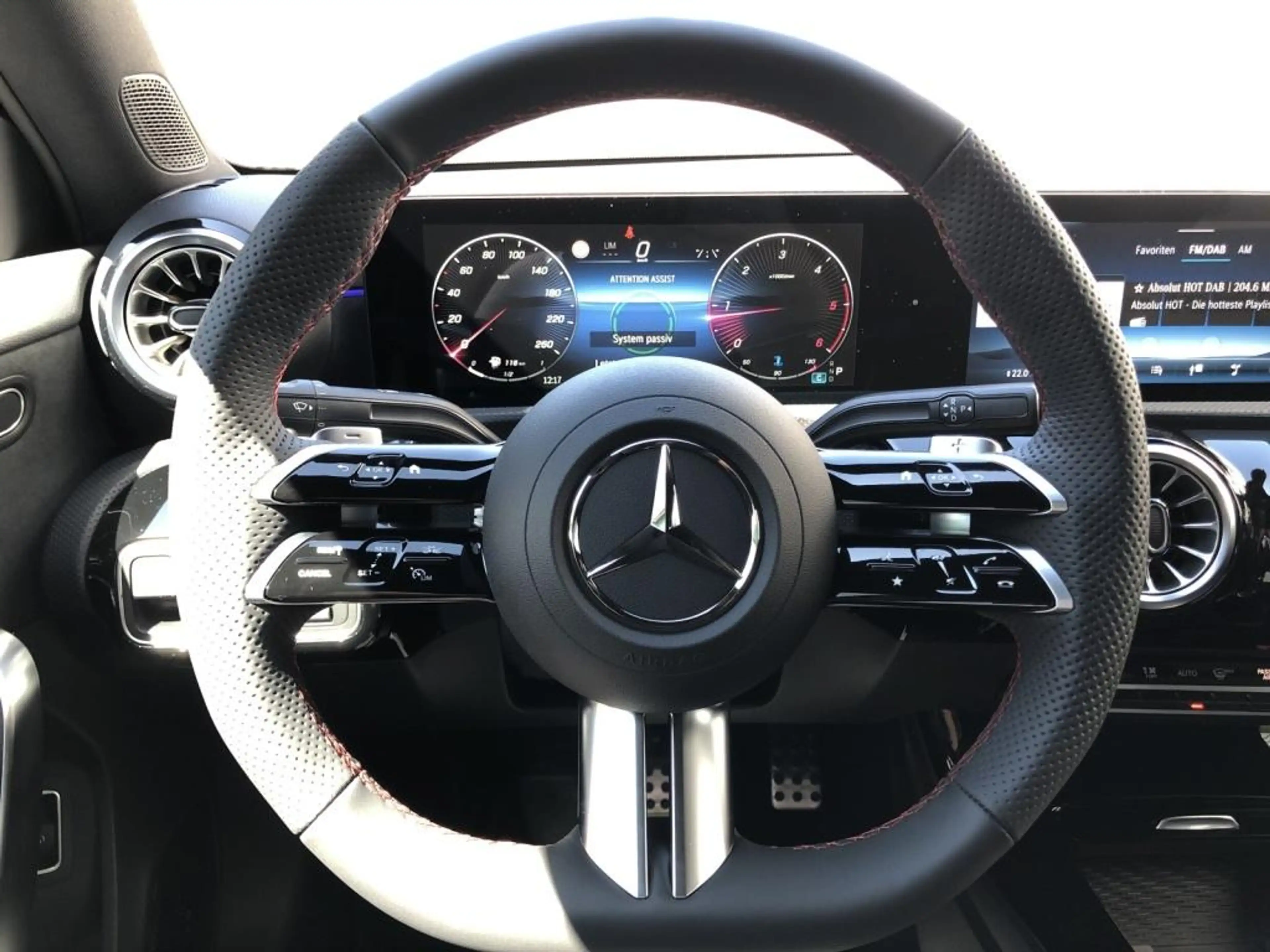 Mercedes-Benz A 220 d Limousine AMG+ILS+MBUX+MBeam+Night+Pano — photo 12