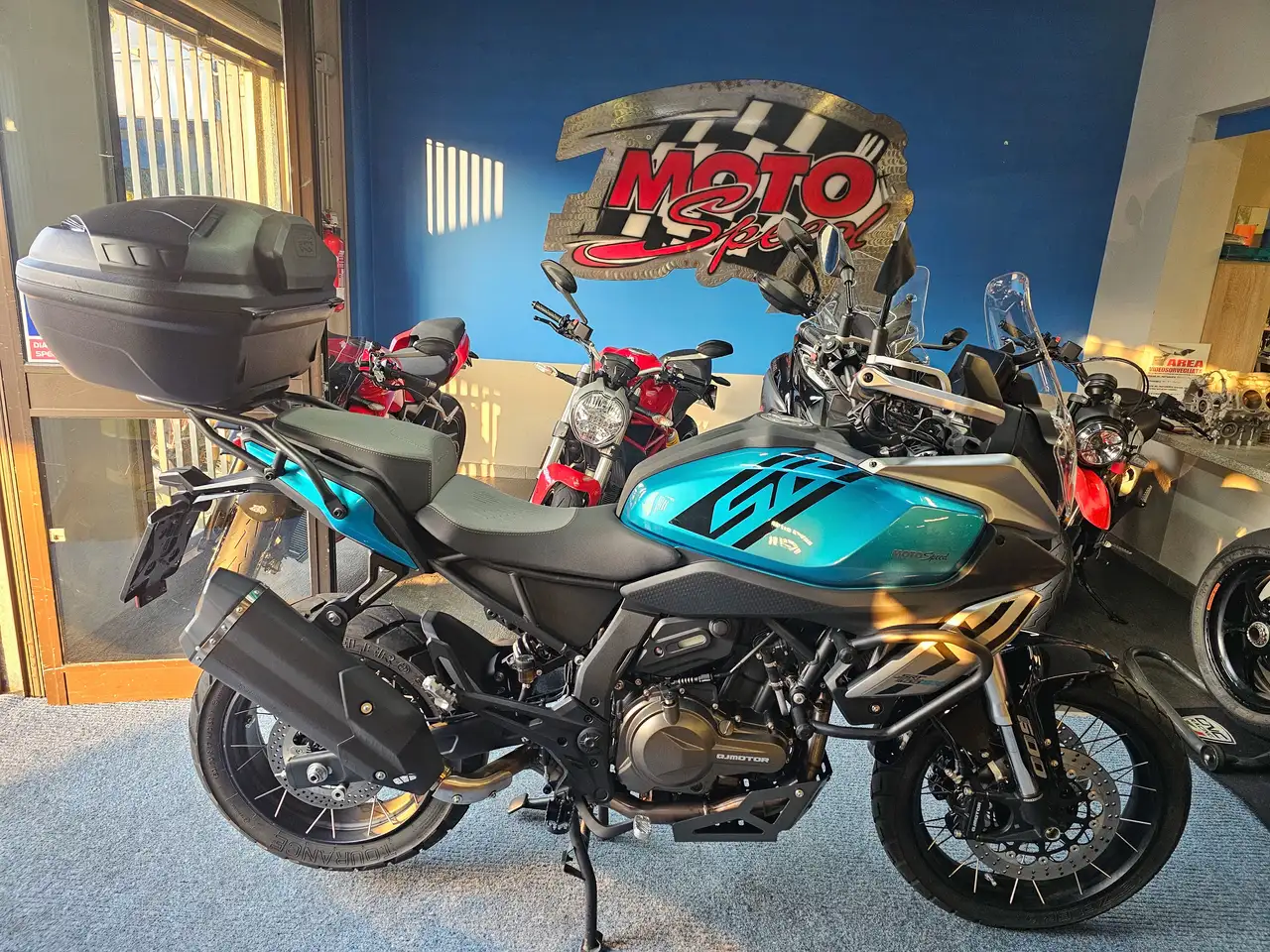QJ Motor SRT 600 SX