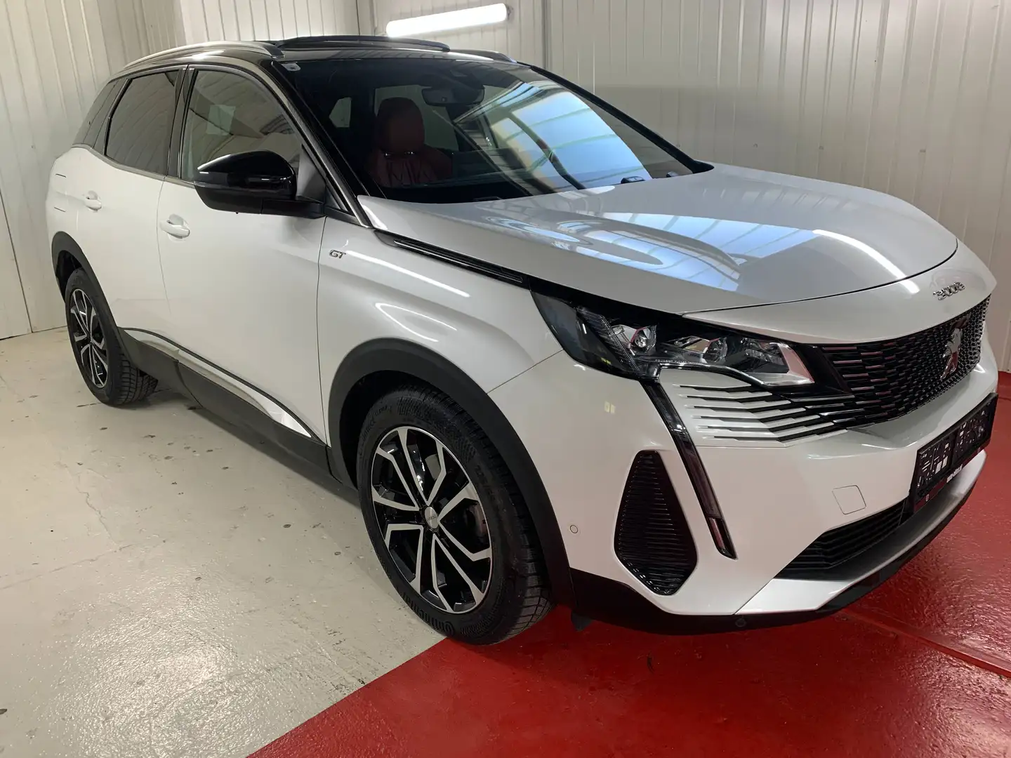 Peugeot 3008 GT Automatik Vollausstattung Weiß - 2