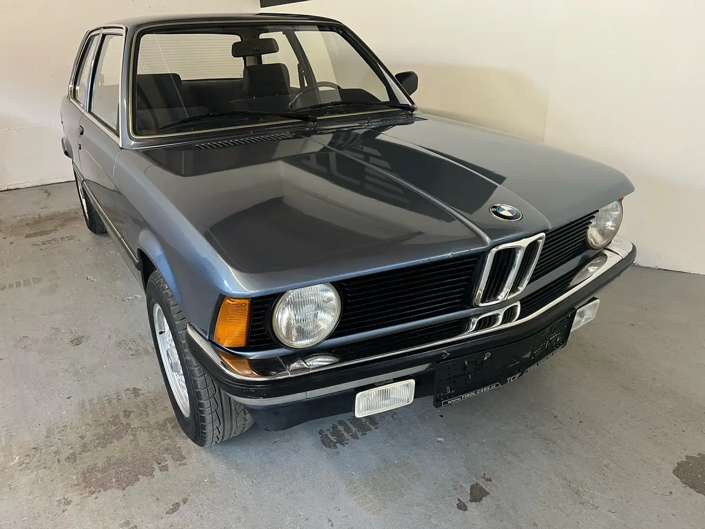 BMW 318 318i (E21) Albastru - 1