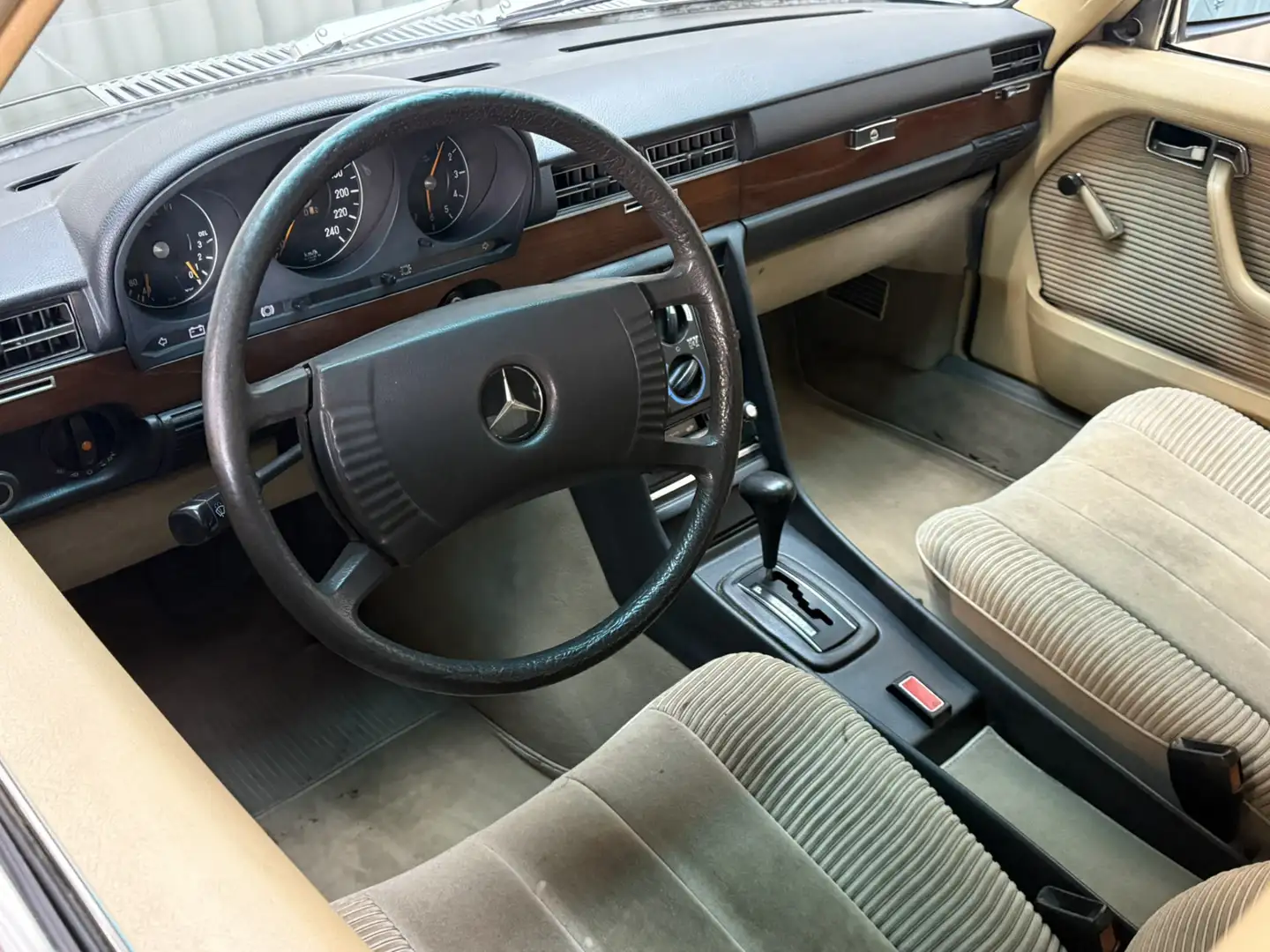 Mercedes-Benz S 280 S Automaat / 1977 / Schuifdak / Airco / Origineel Groen - 2