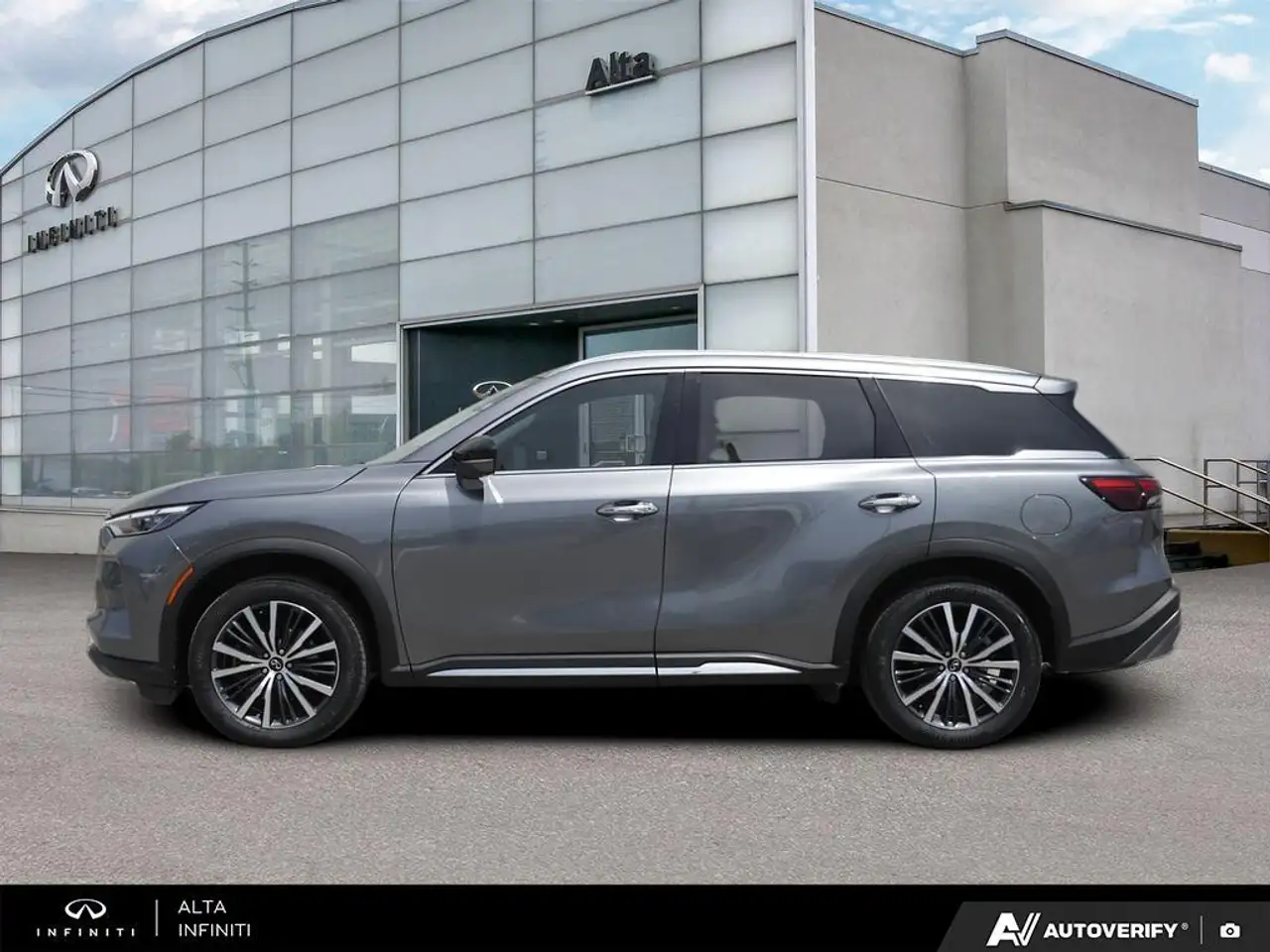 Infiniti QX60 снимка Infiniti QX60
