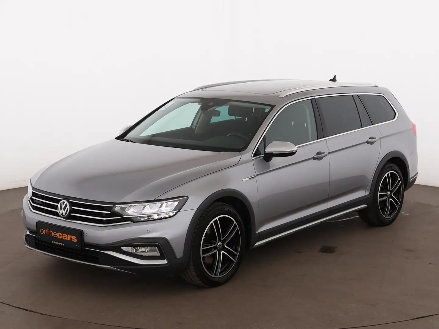 Volkswagen Passat Variant 2.0 TDI Alltrack 4Motion Aut LED Silber - 2