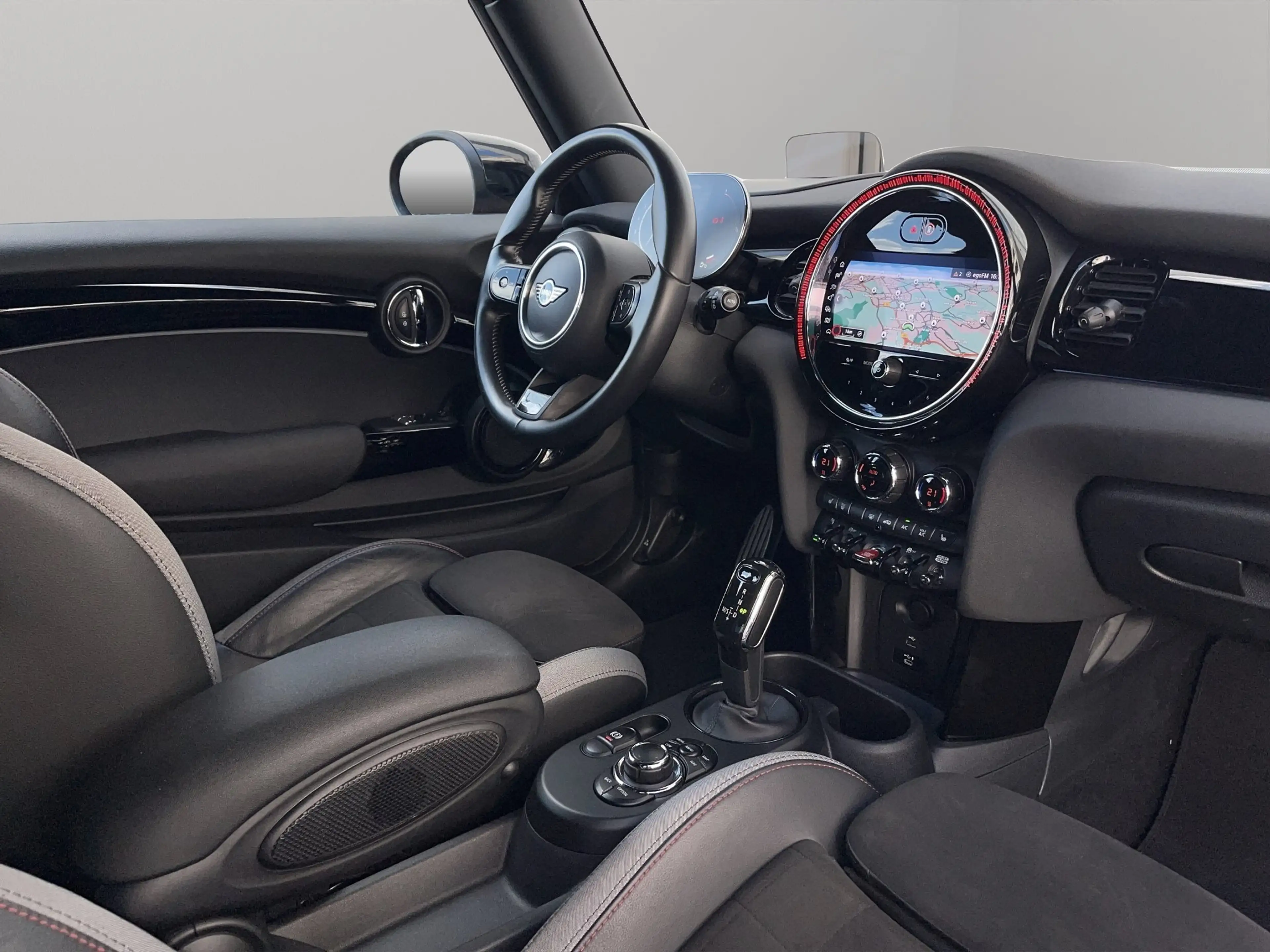 MINI John Cooper Works Hatch — photo 11