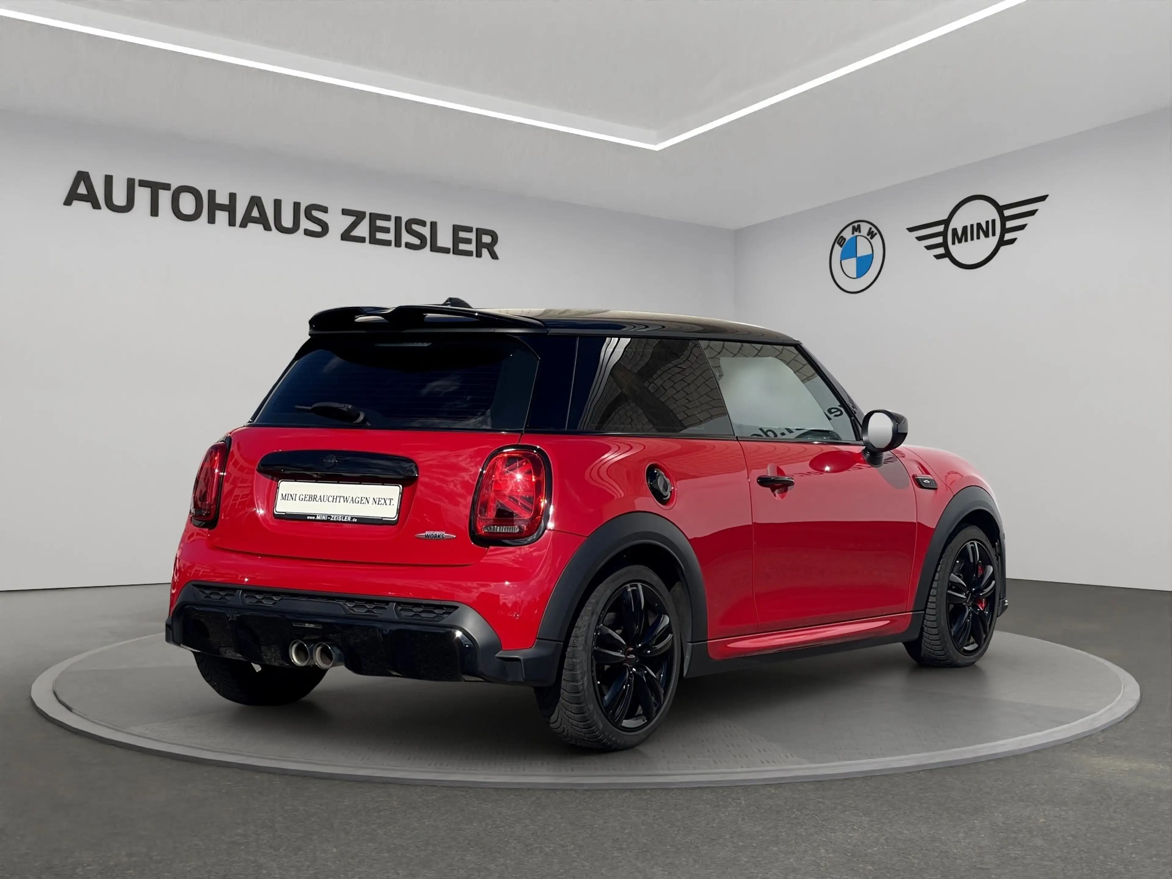 MINI John Cooper Works Hatch — photo 2