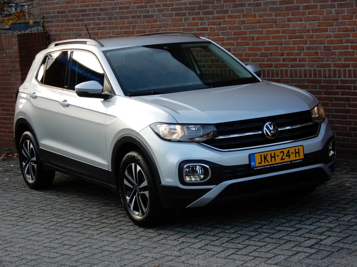 Volkswagen T-Cross 1.0 TSI STYLE BNS R automaat Grijs - 1