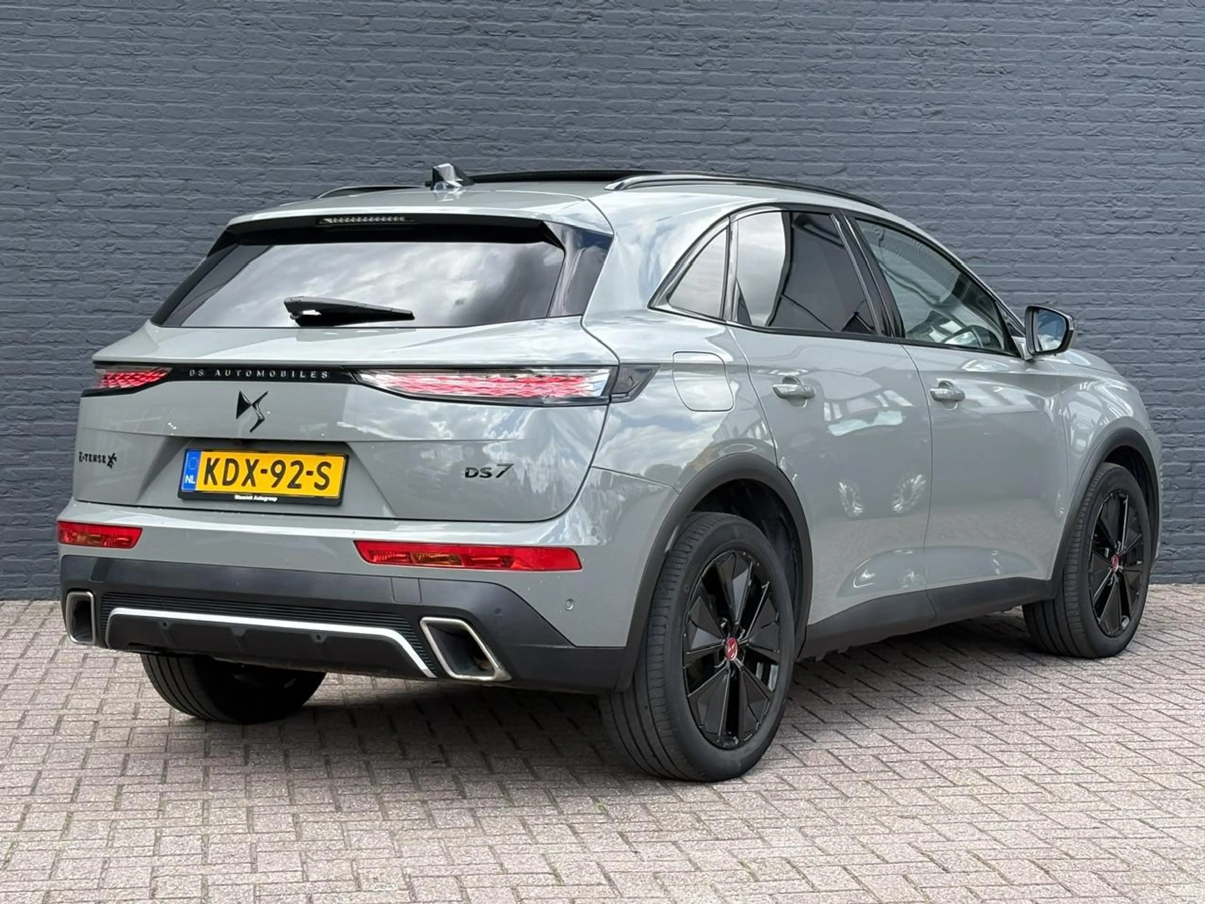 DS Automobiles DS 7 E-Tense 300 4x4 Performance Line | Dodehoek detect — photo 5