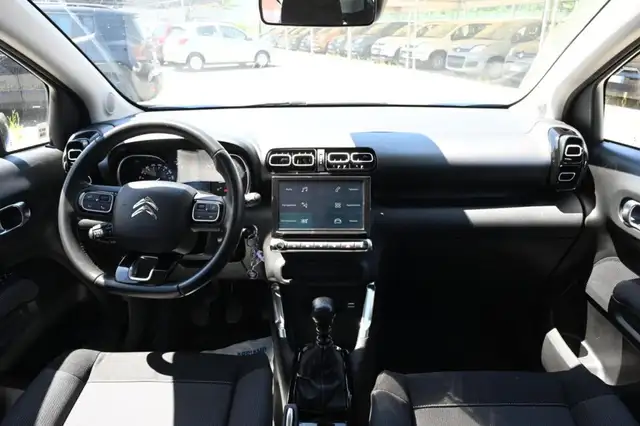 Citroen C3 Aircross view 11