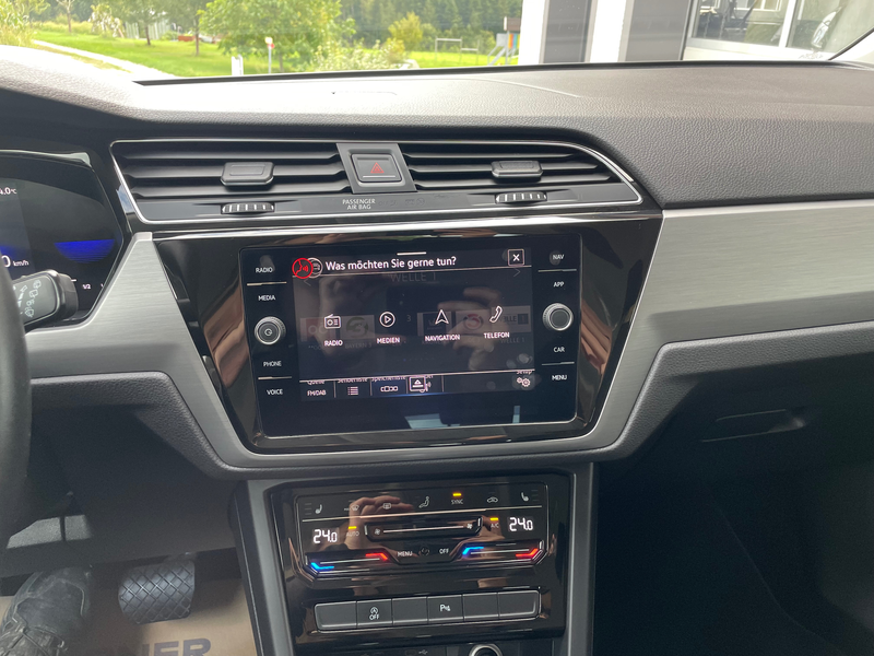 Volkswagen Touran Comfortline 1,5 TSI *DIGITAL*RFK*LED*ACC*NAVI* — photo 14
