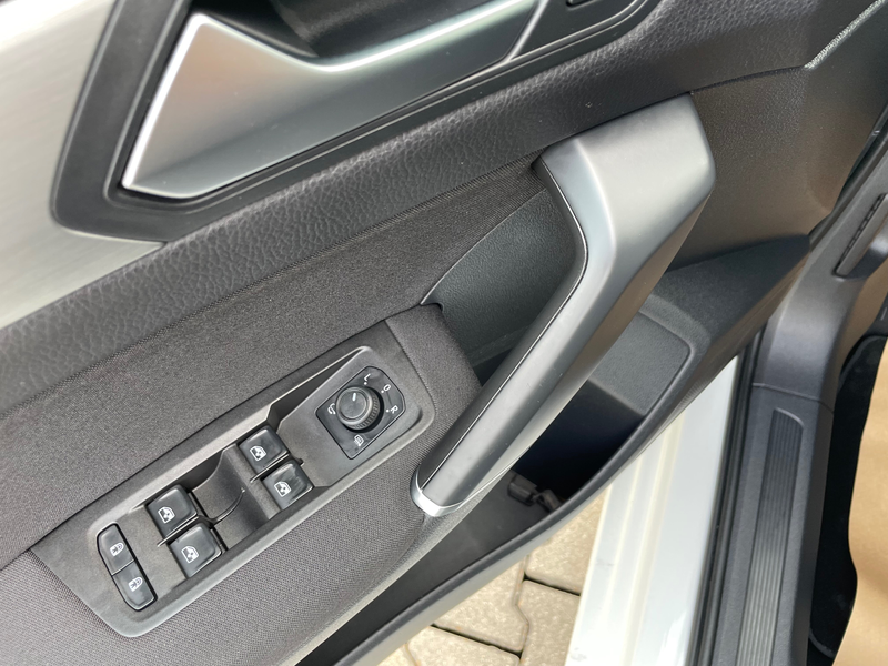 Volkswagen Touran Comfortline 1,5 TSI *DIGITAL*RFK*LED*ACC*NAVI* — photo 11
