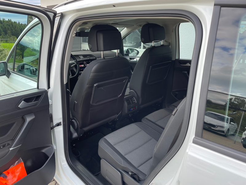 Volkswagen Touran Comfortline 1,5 TSI *DIGITAL*RFK*LED*ACC*NAVI* — photo 6