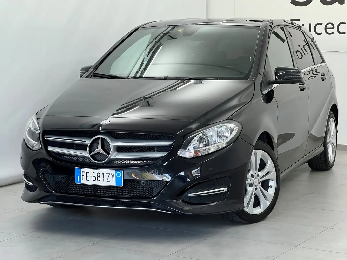 Mercedes-Benz B 180 B 180 d (cdi) Sport auto Nero - 2