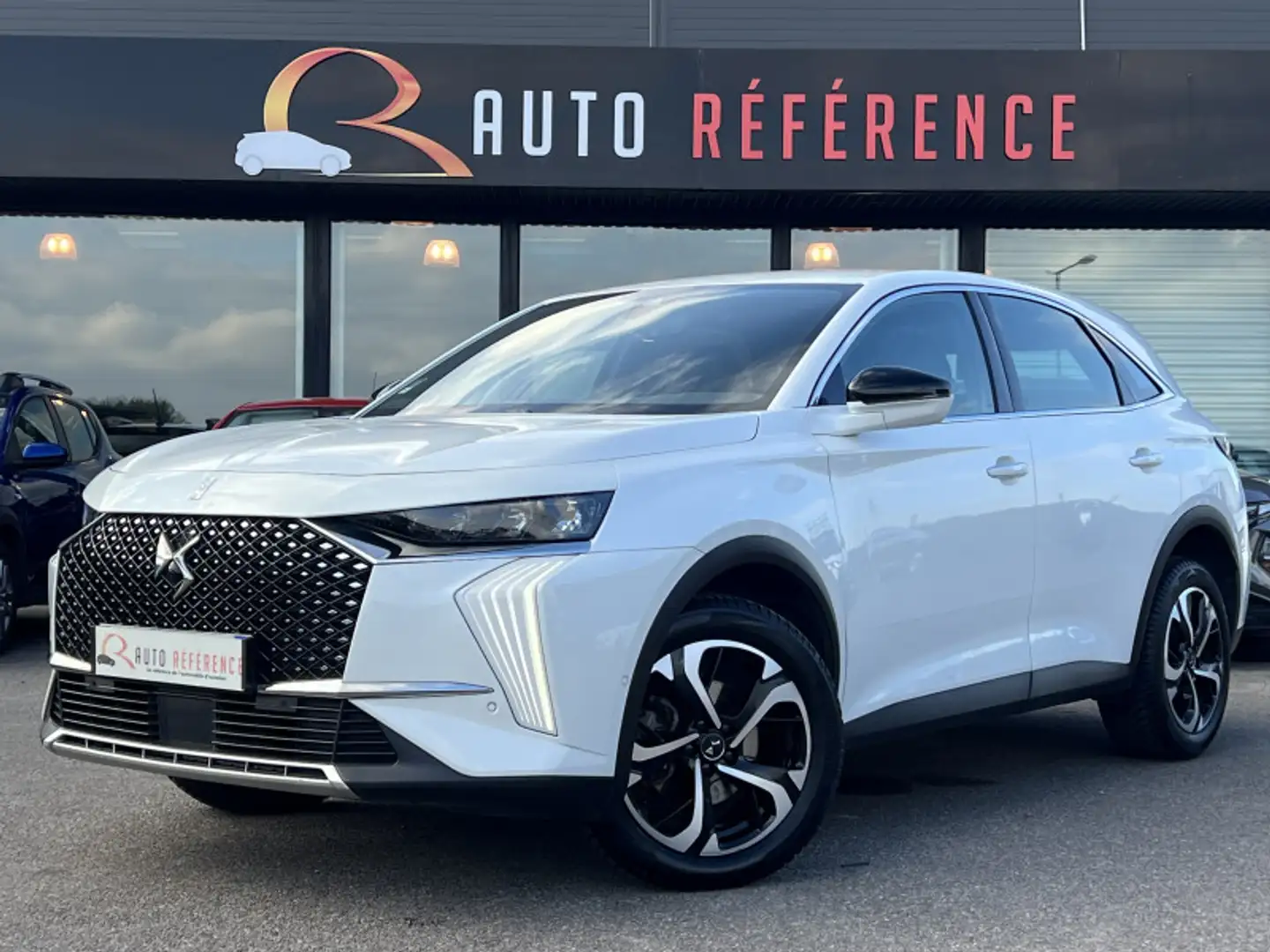 DS Automobiles DS 7 BLUEHDI 130 CH BASTILLE AUTOMATIQUE / 1ERE MAIN / CAMERA / CARPLAY Blanc - 1
