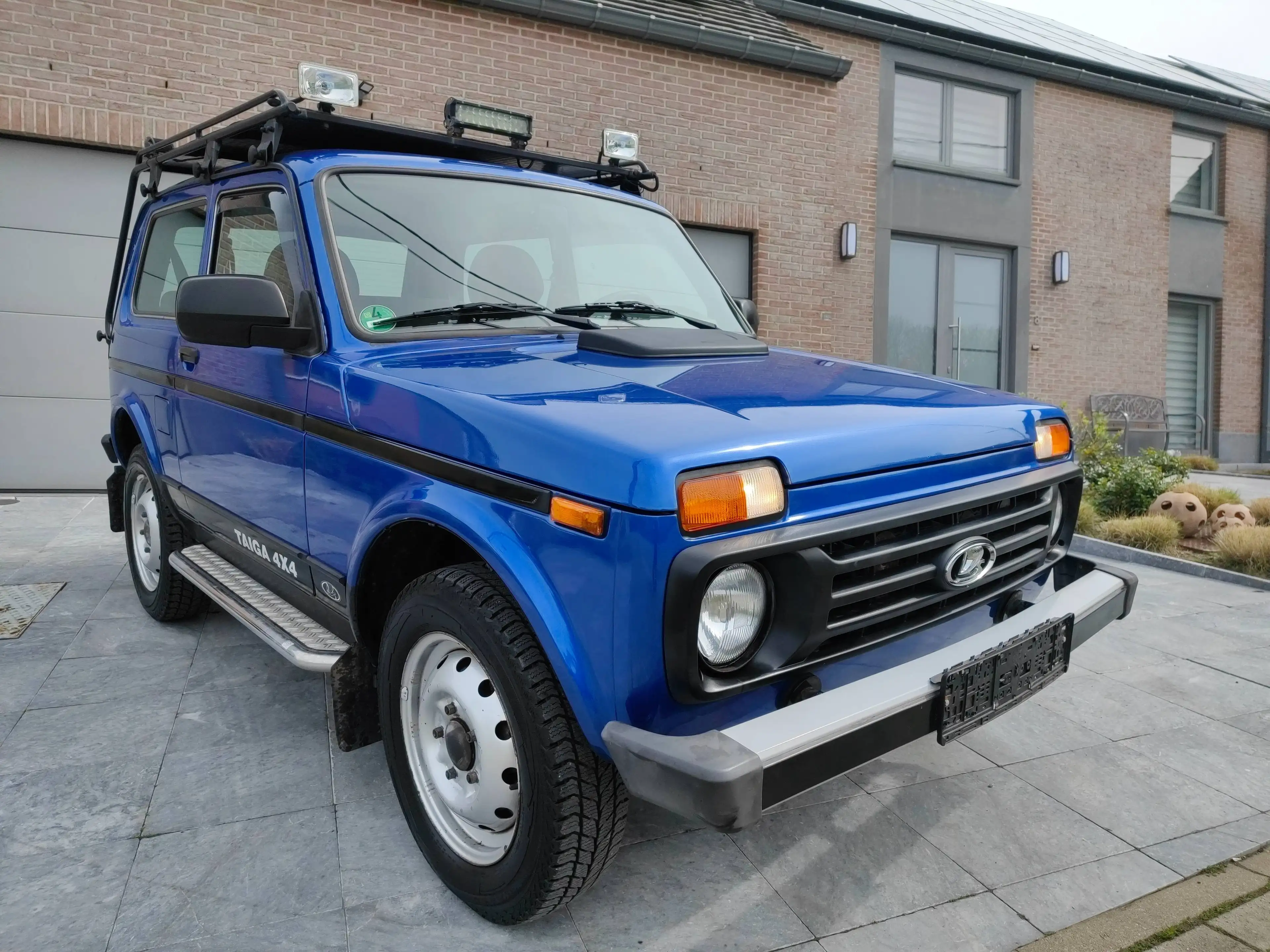 Lada Niva Niva 1.7i — photo 3