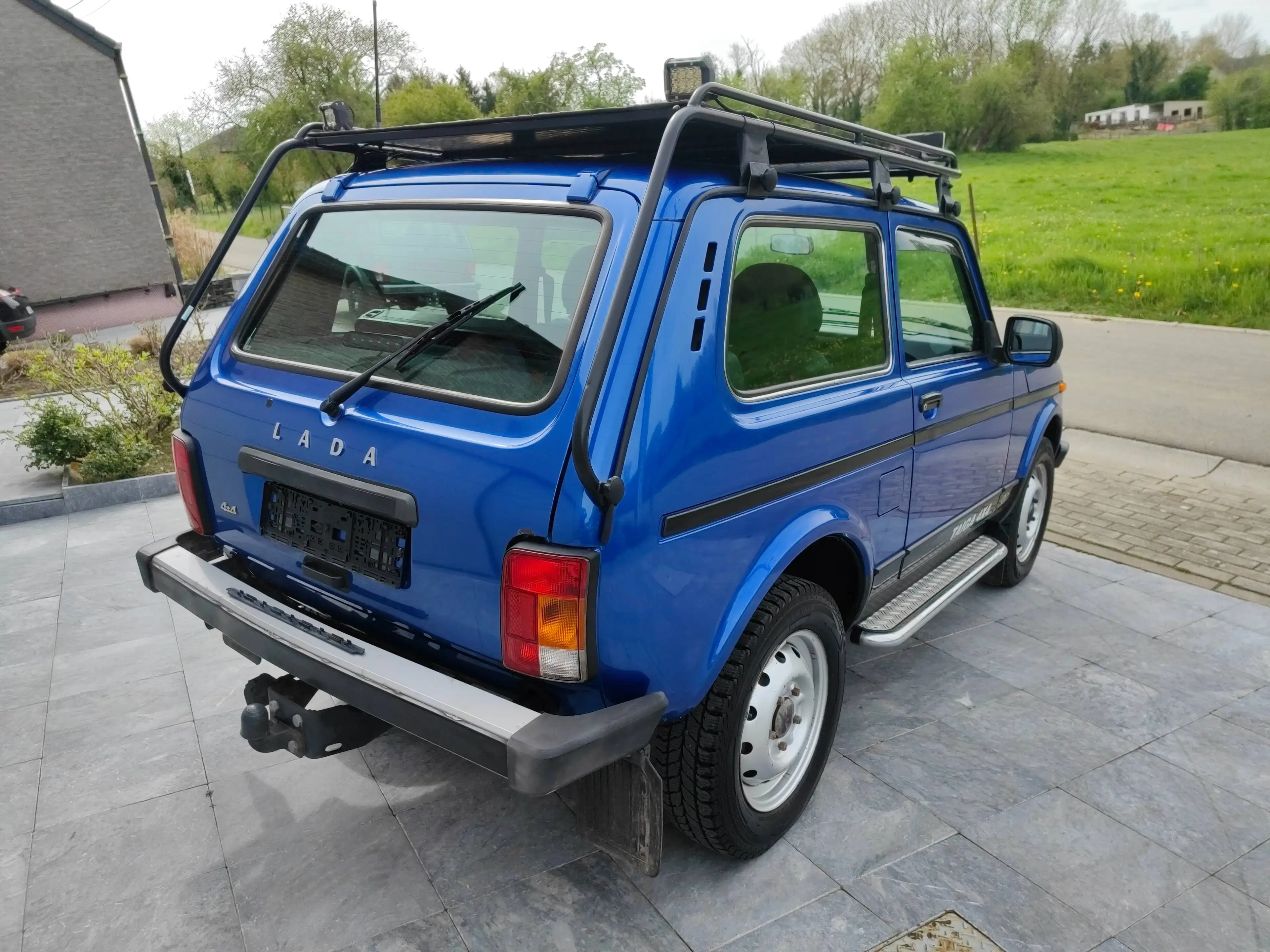 Lada Niva Niva 1.7i — photo 10