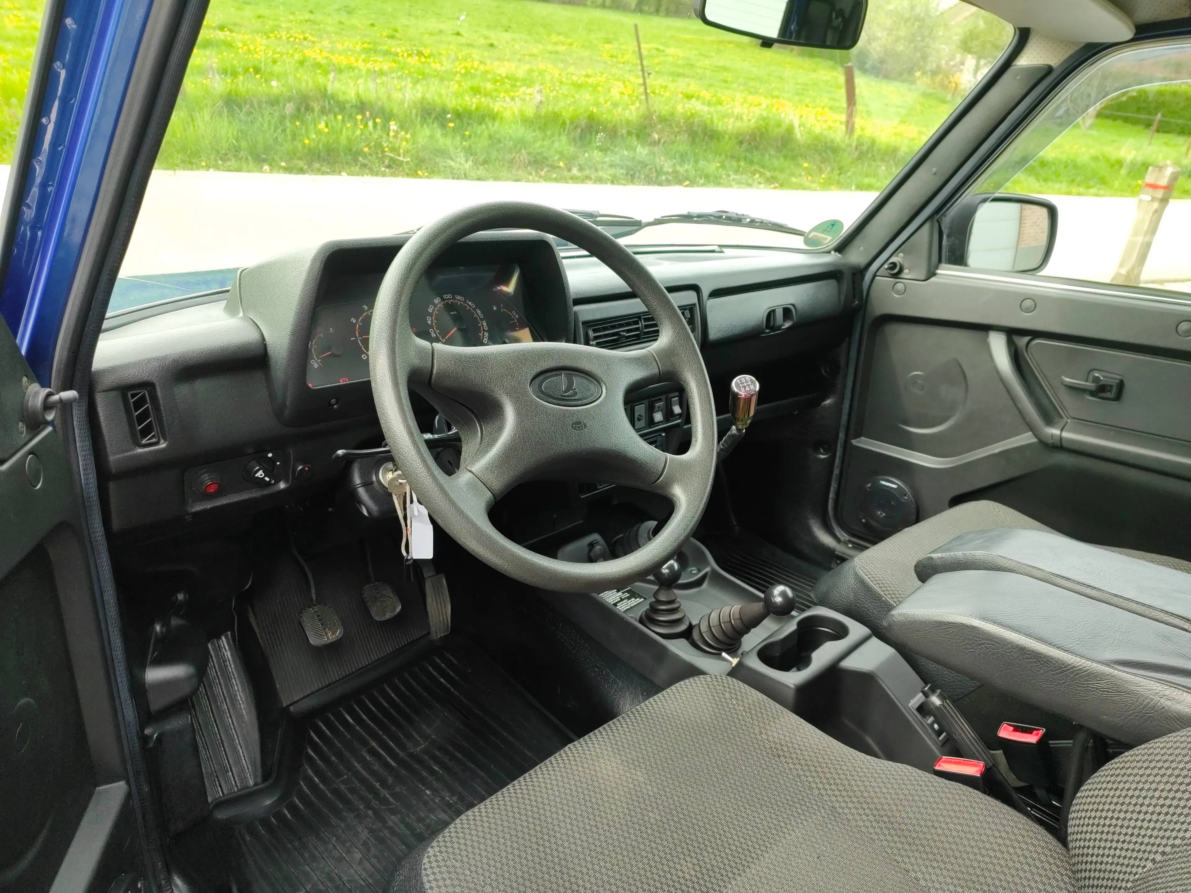 Lada Niva Niva 1.7i — photo 14